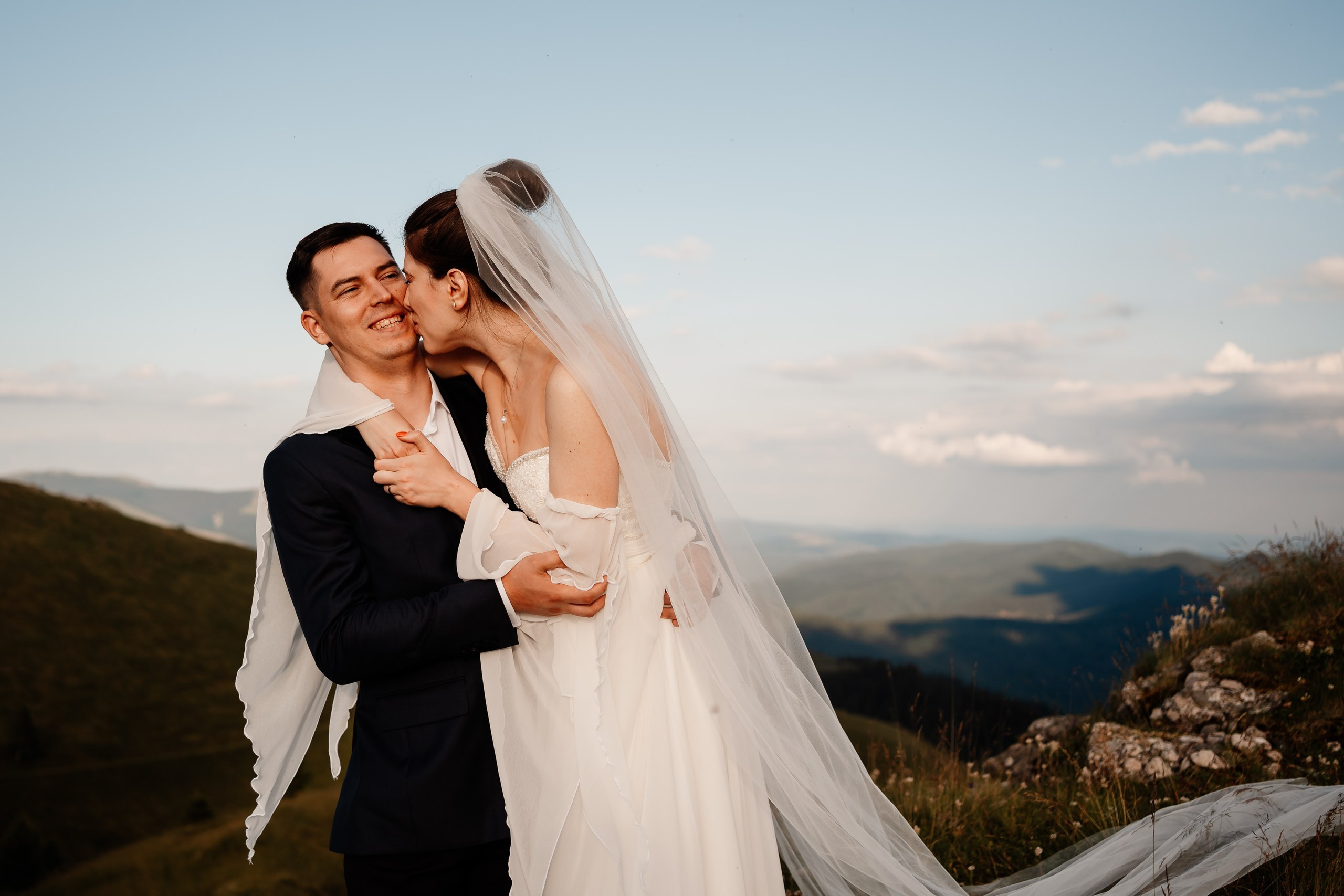 Trash the Dress la Lacul Bolboci  | Mihai Popa Fotograf. Fotograf Nuntă & Botez București - Mihai Popa | Dincolo de oameni, imortalizez emoții!