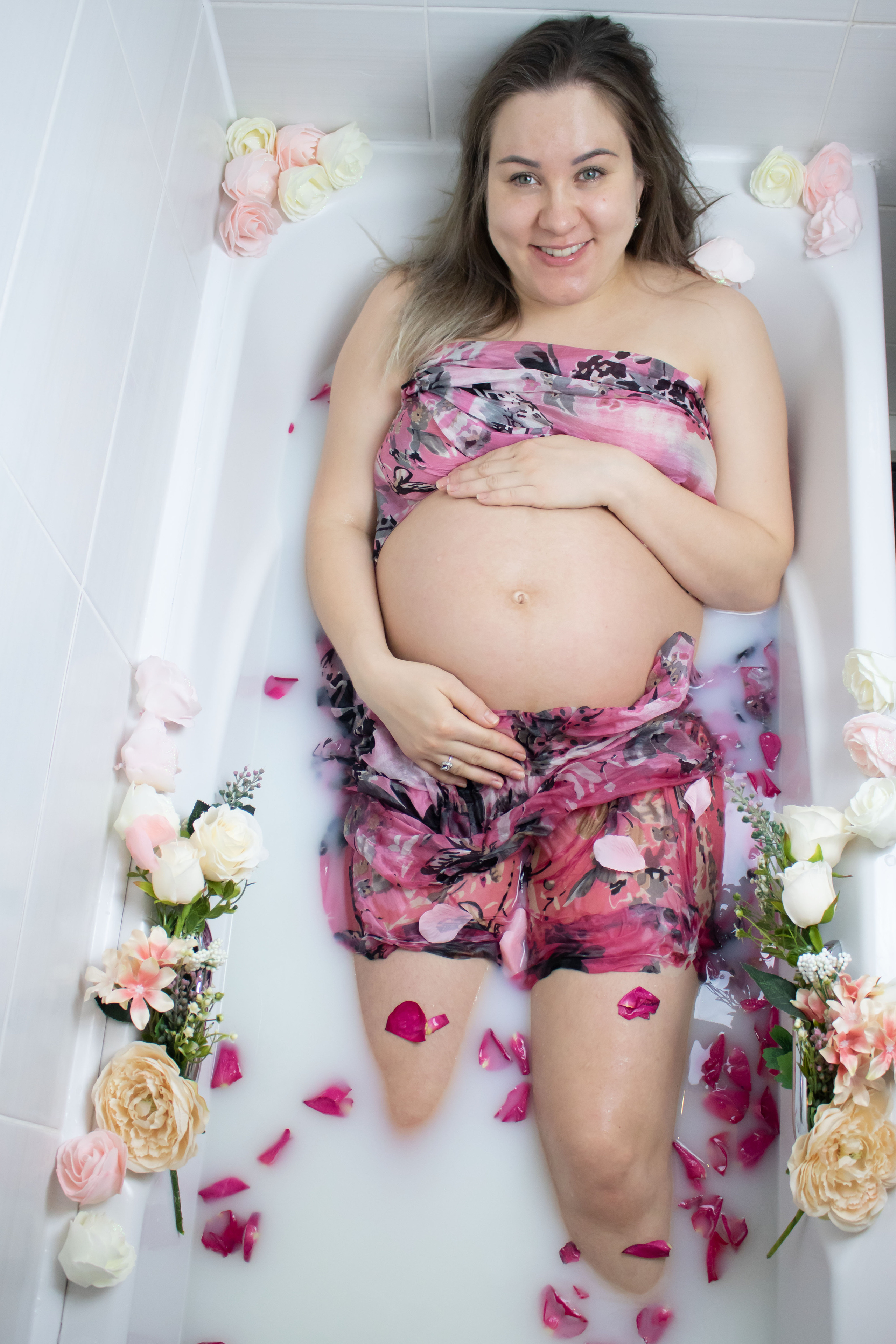 MATERNITY. Family and children photographer from Manchester, country England