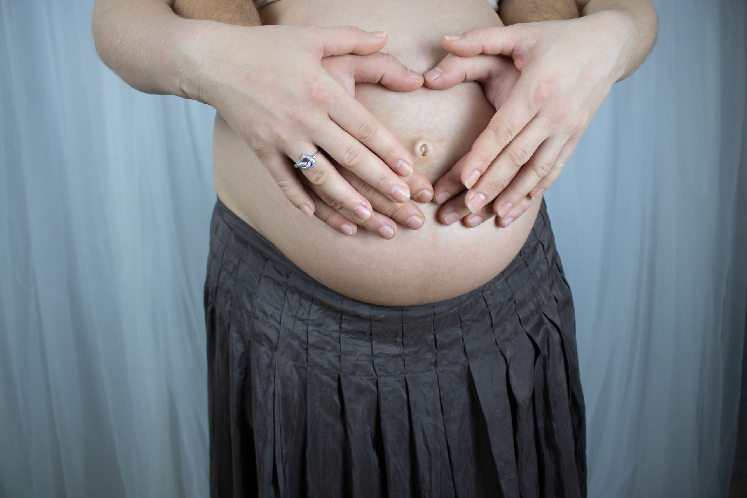 MATERNITY. Family and children photographer from Manchester, country England