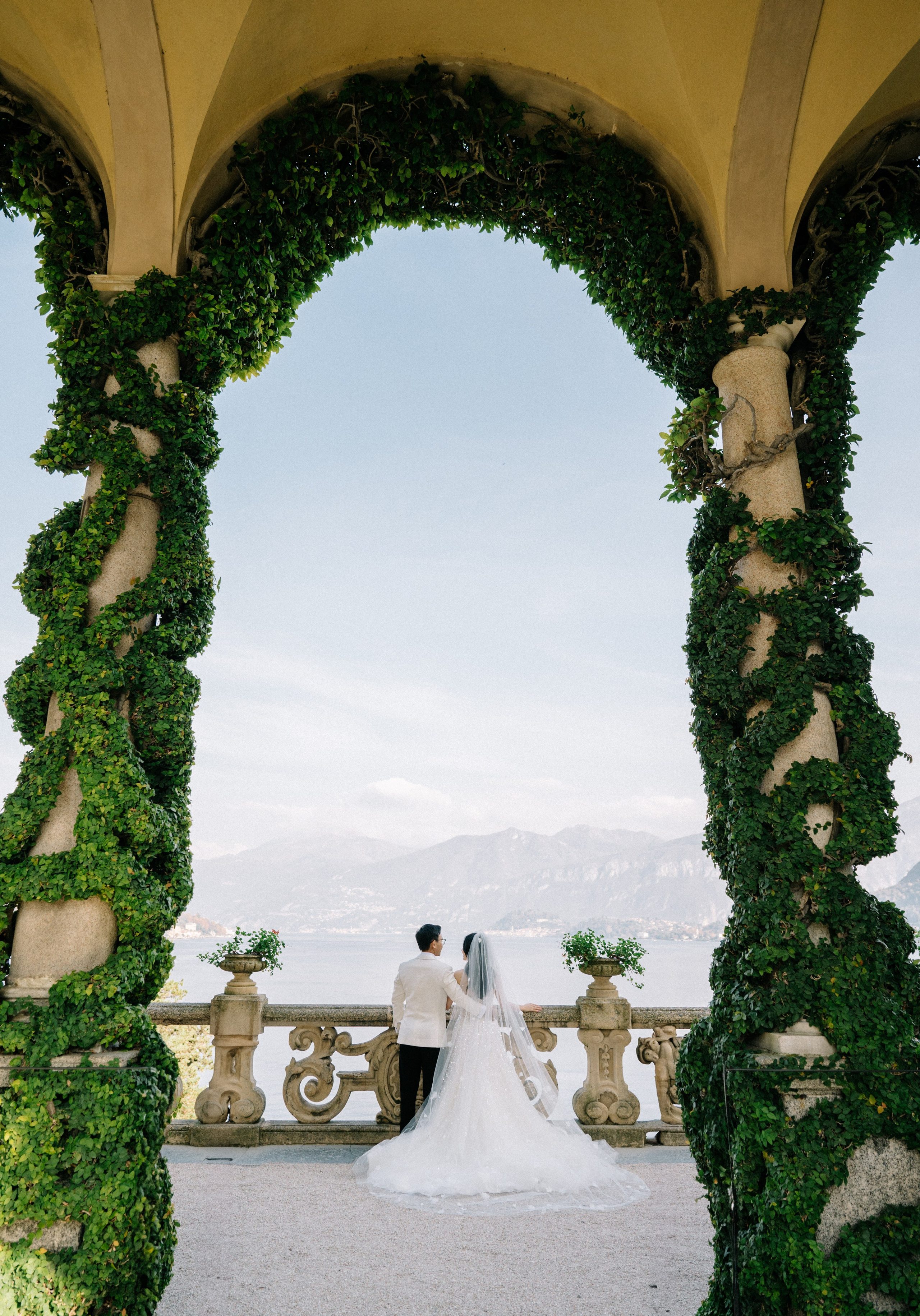 Lake Como. Lake Como Photographer — Proposal | Wedding | Elopement