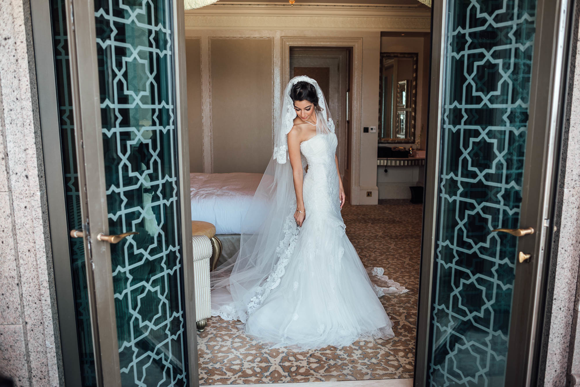 H+L| Servizio fotografico matrimoniale in Abu Dhabi