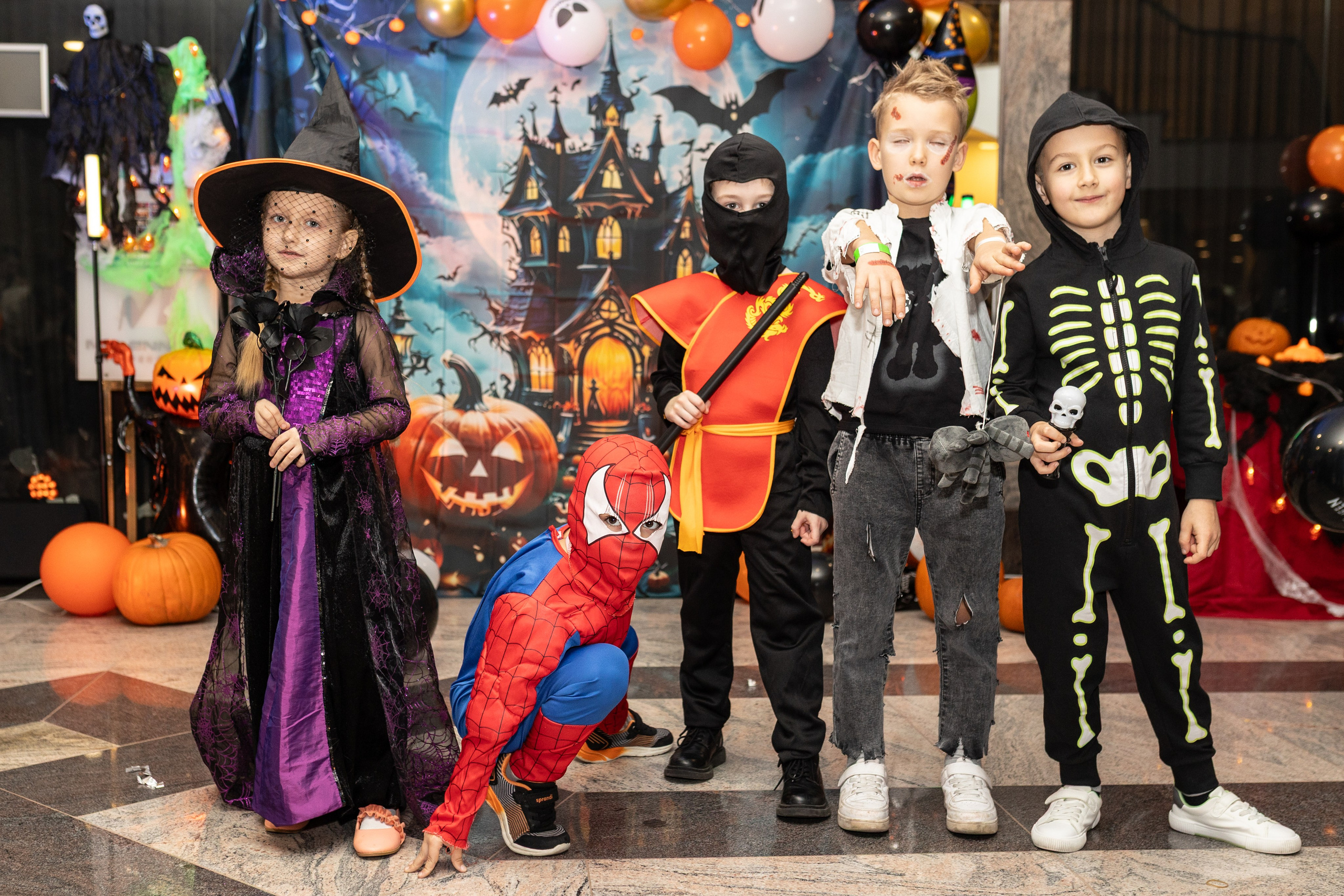 Leo dance studio Helloween 2025. Семейный и детский фотограф в Варшаве Мила Бобровская