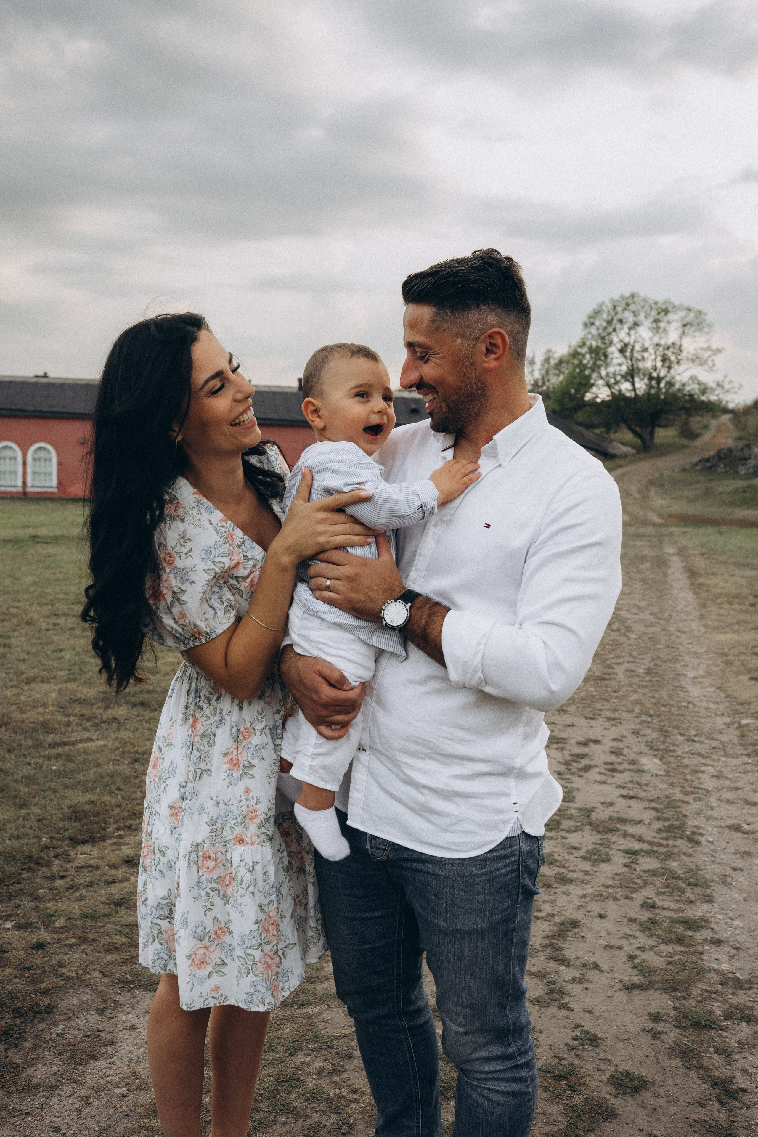 Summer. Wedding and portrait photographer in Helsinki Vickan O