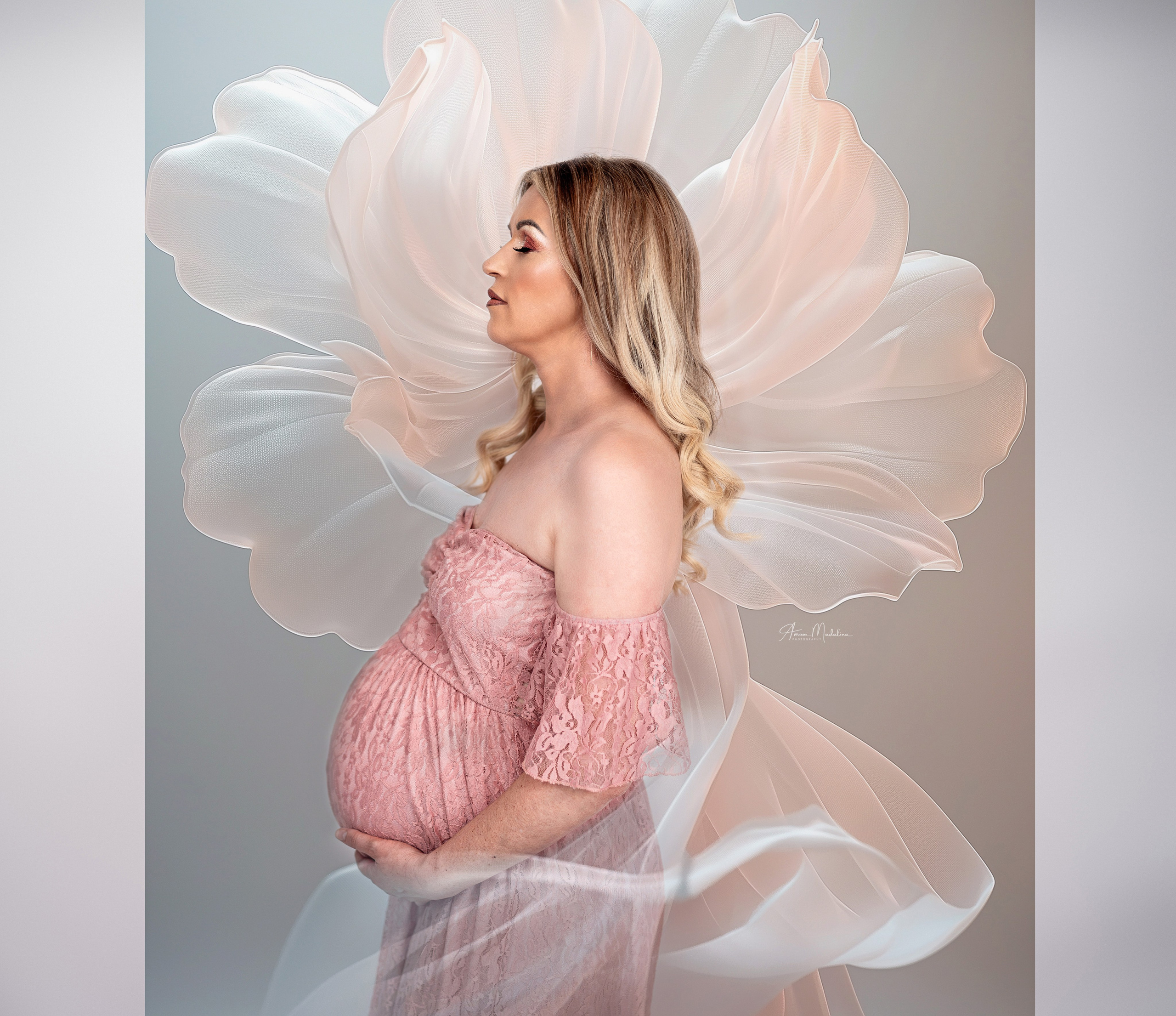 Oana. Avram Madalina Photography