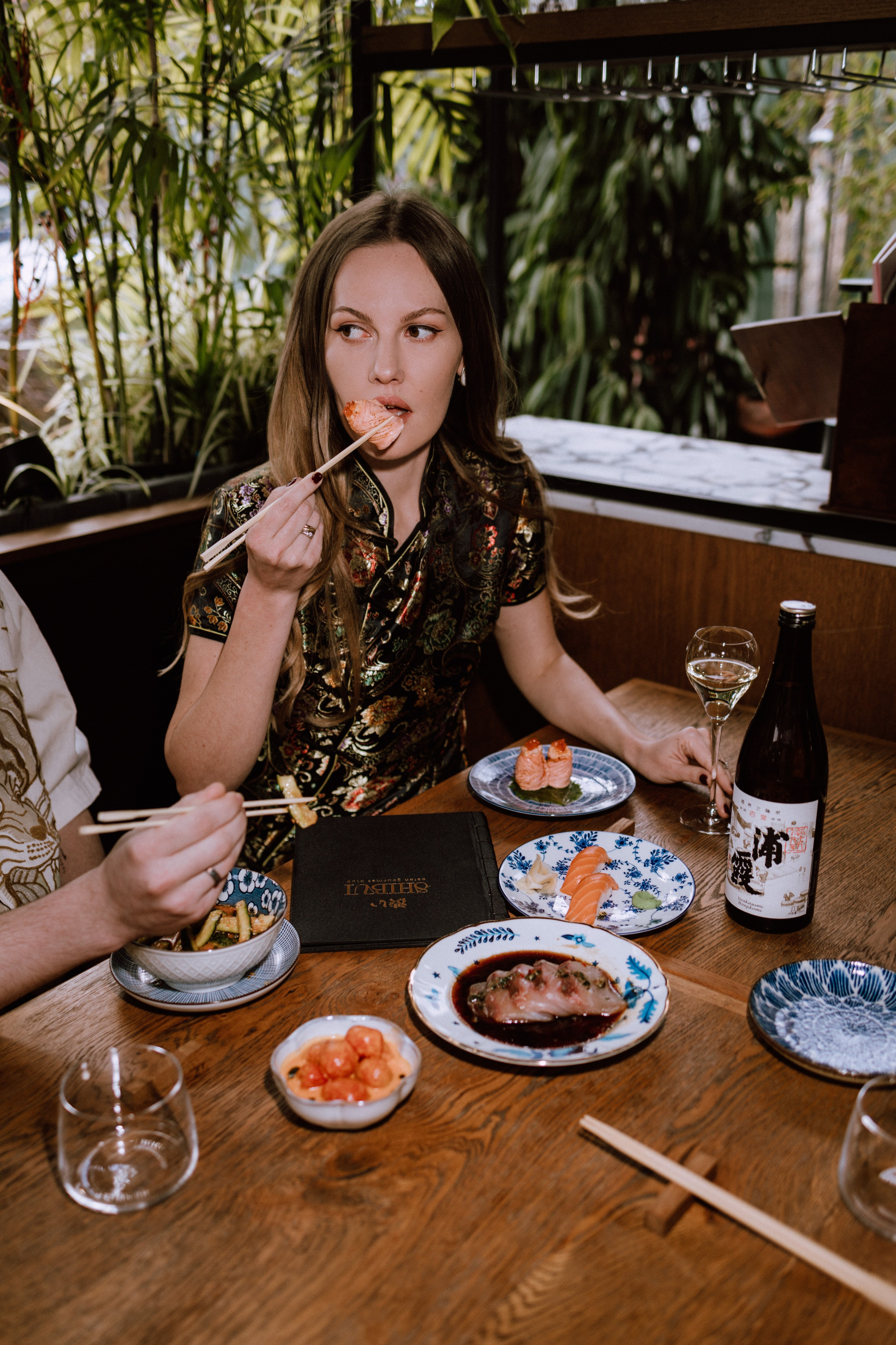 Atmosphere & Social Media. Main