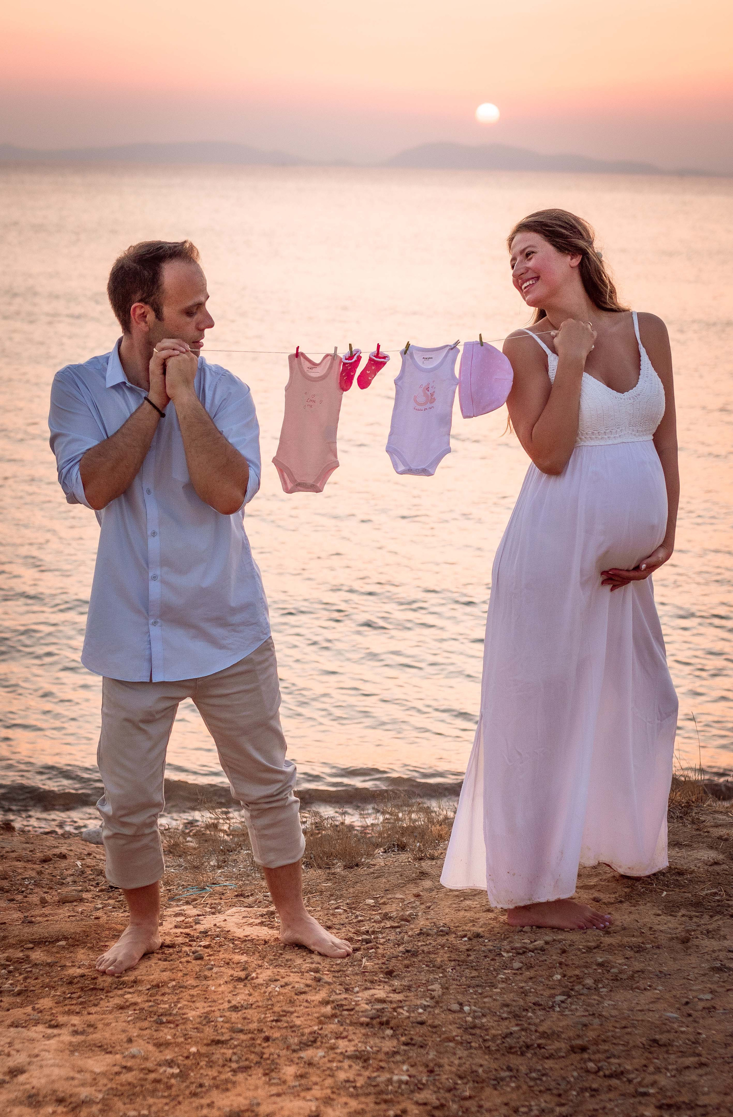Maternity. Family Photographer in Greece