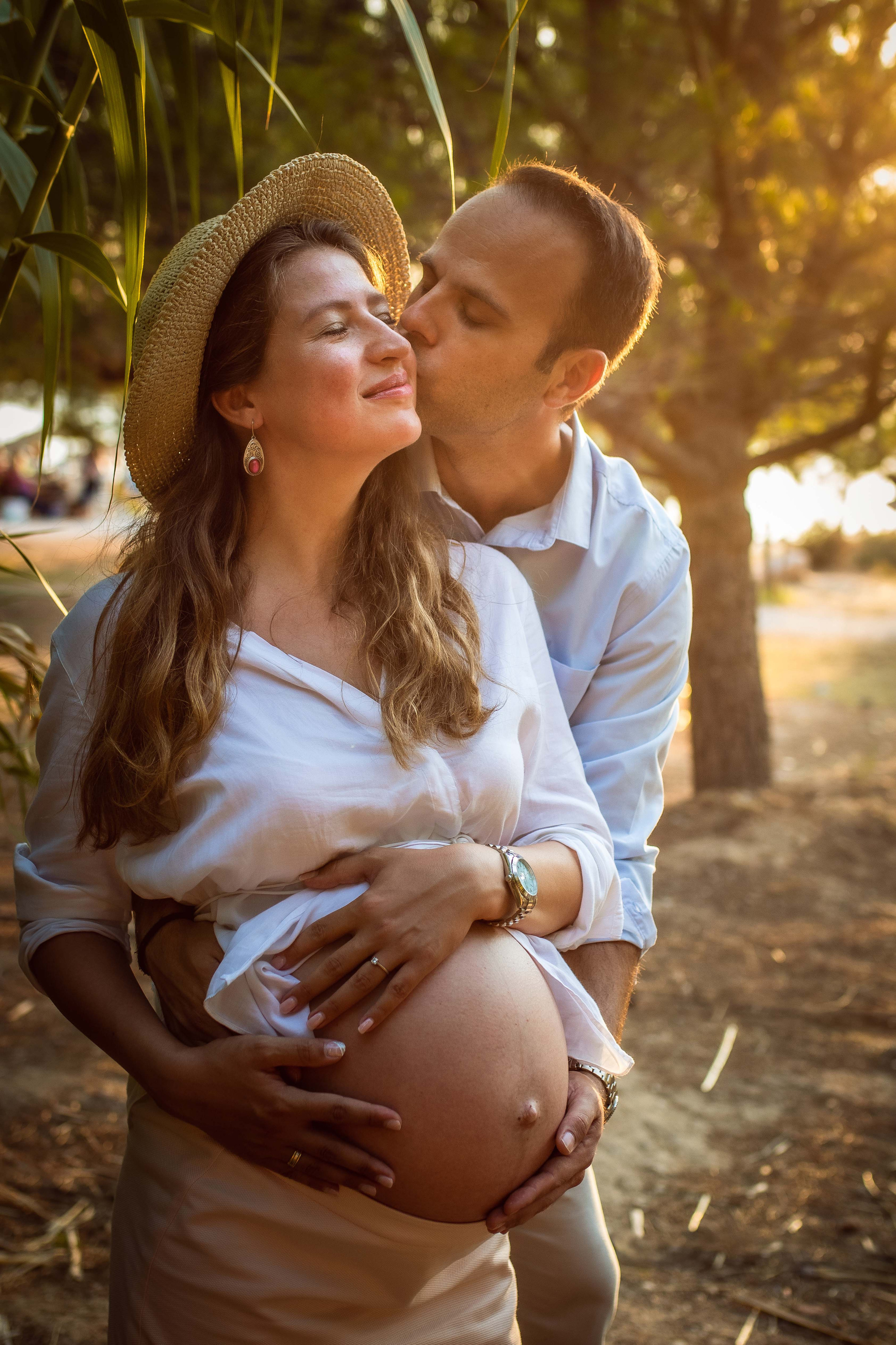 Maternity. Family Photographer in Greece
