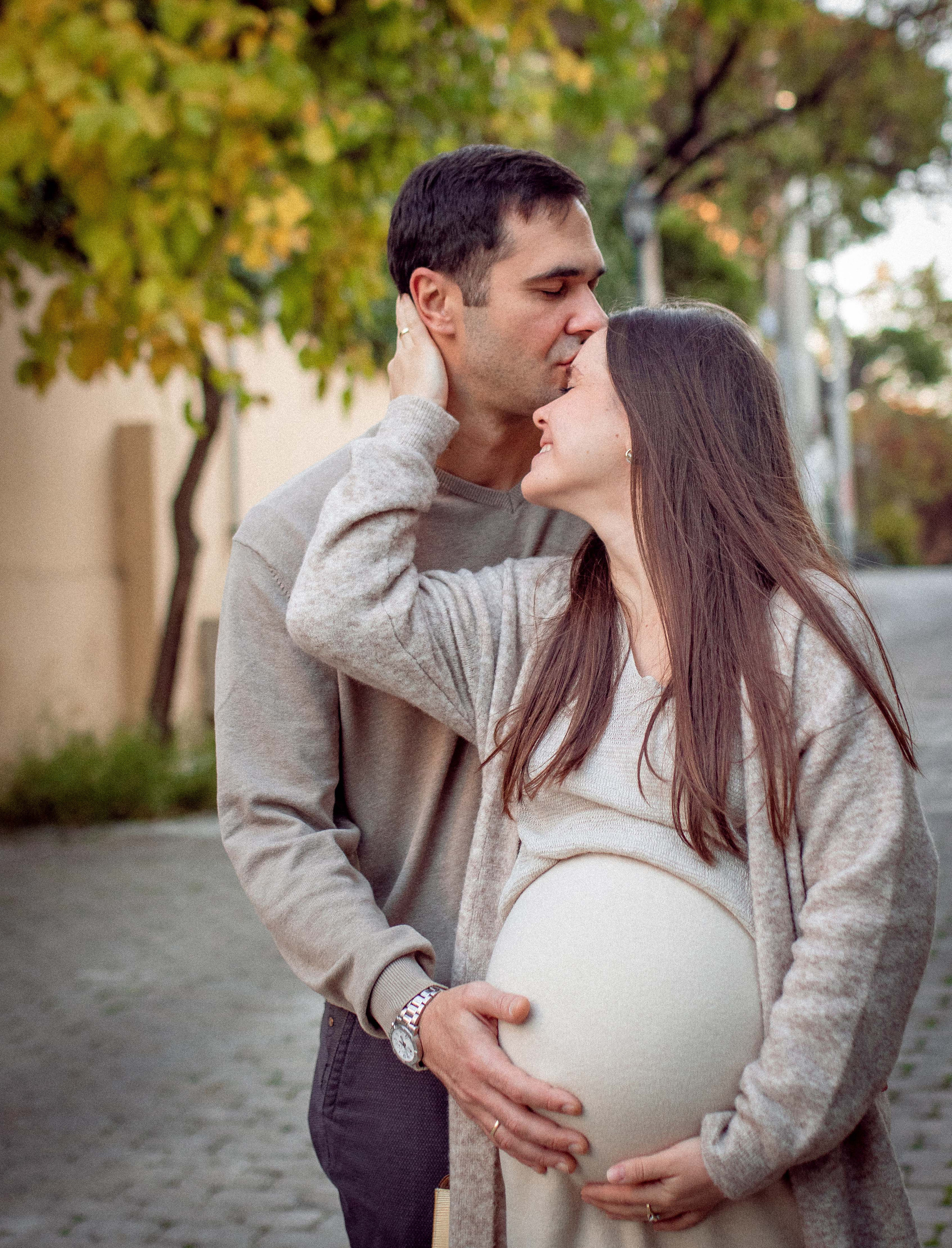 Maternity. Family Photographer in Greece