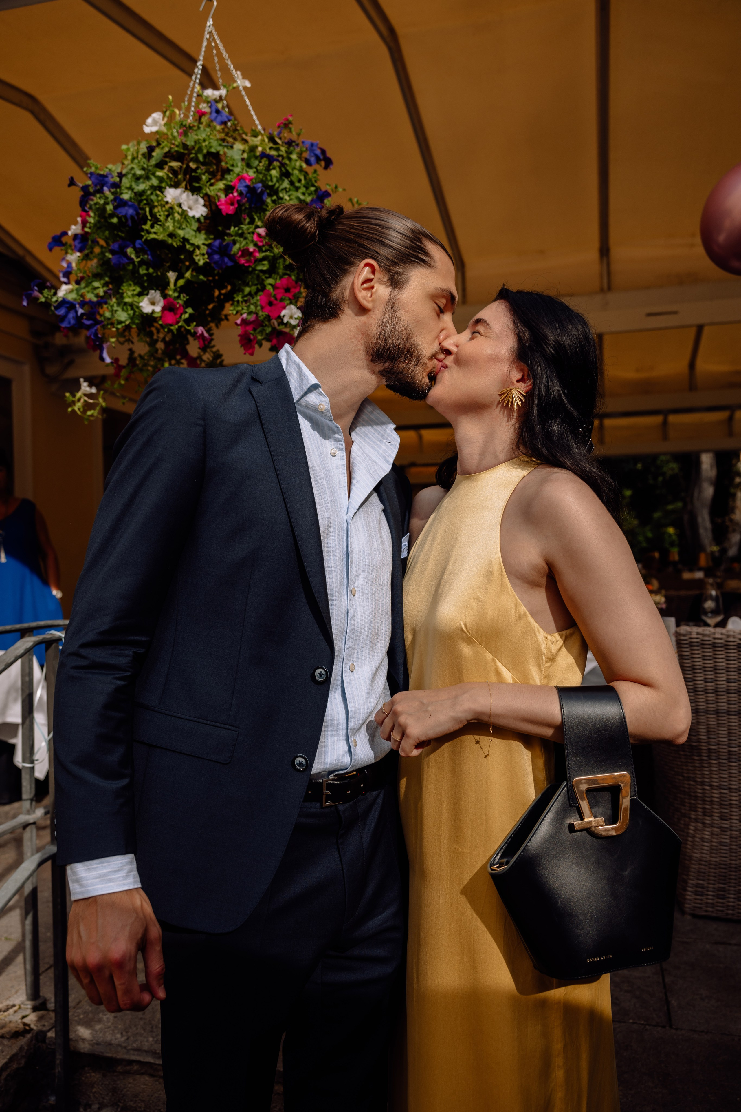 Sandra und Kevin: Standesamt Unterföring und Friedensengel. Hochzeitsfotograf München Taufe Familienfotograf Tanja Mauke