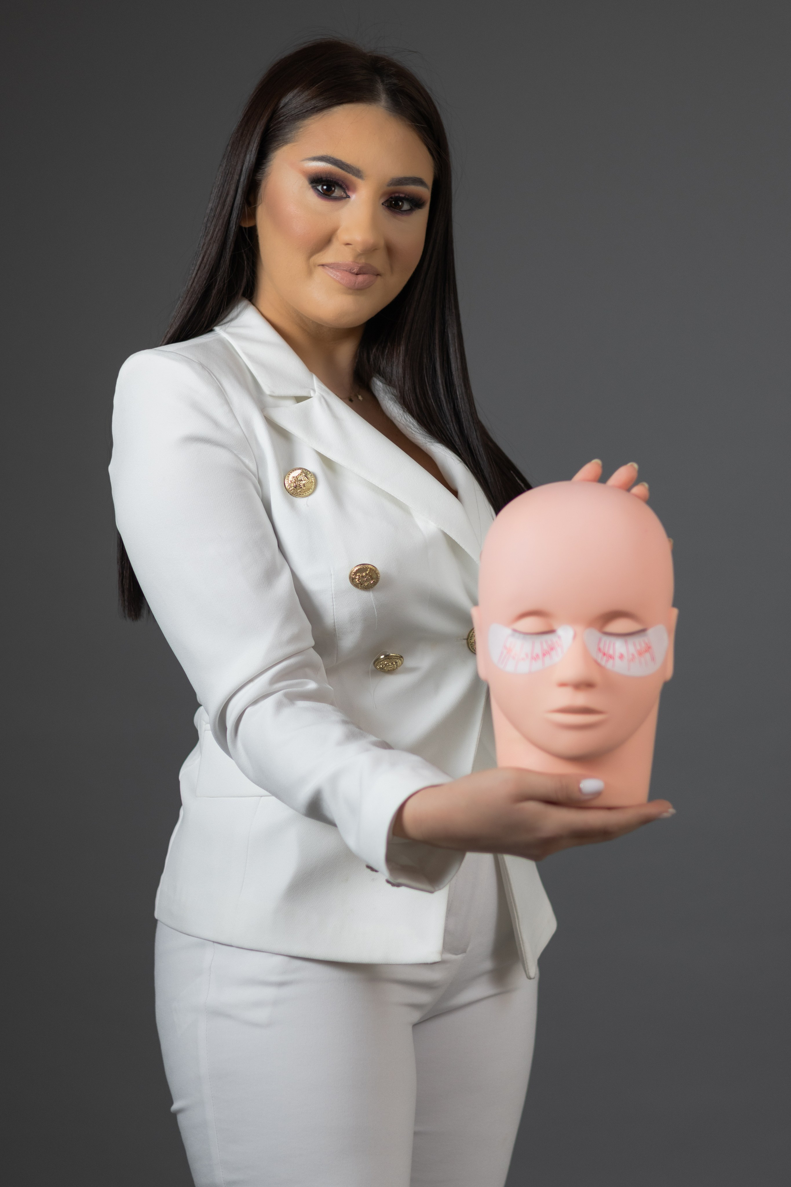 Estera. Fotograf si videograf — evenimente si studio