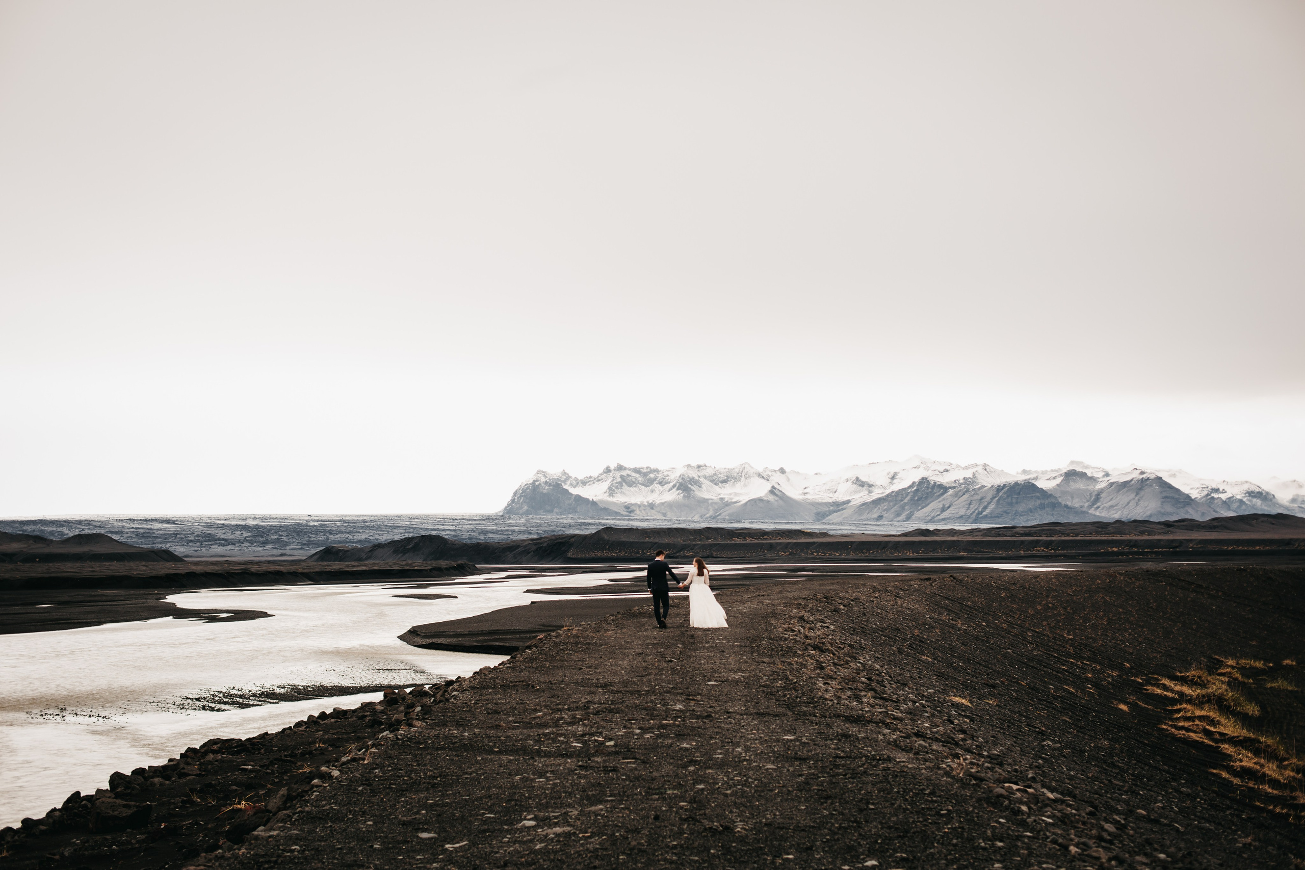 B & A. Fotograf Nunta Iasi - Hearts & Pictures