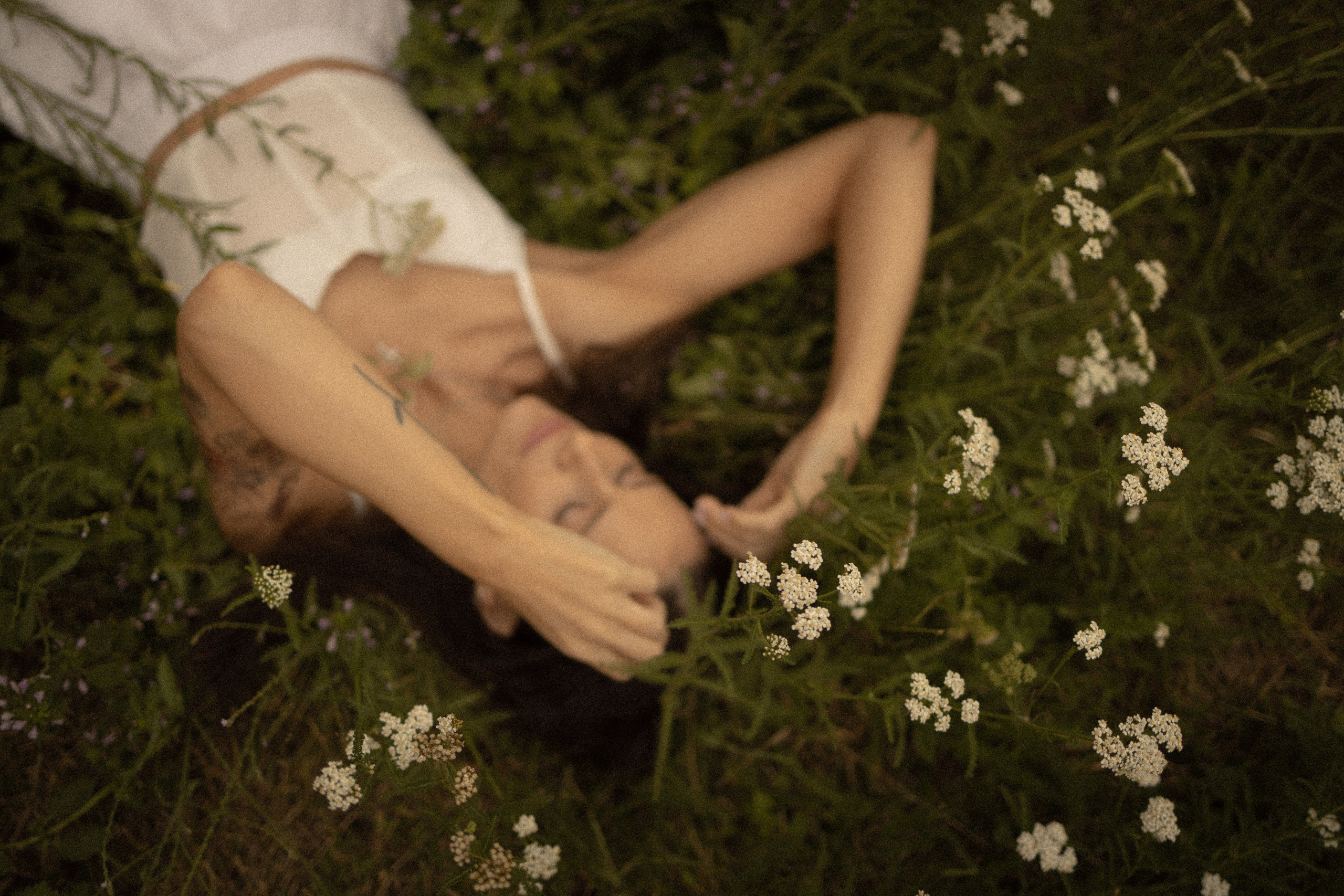 Balade en moto. Histoires d’amour, séances photos de famille et de mariage en France