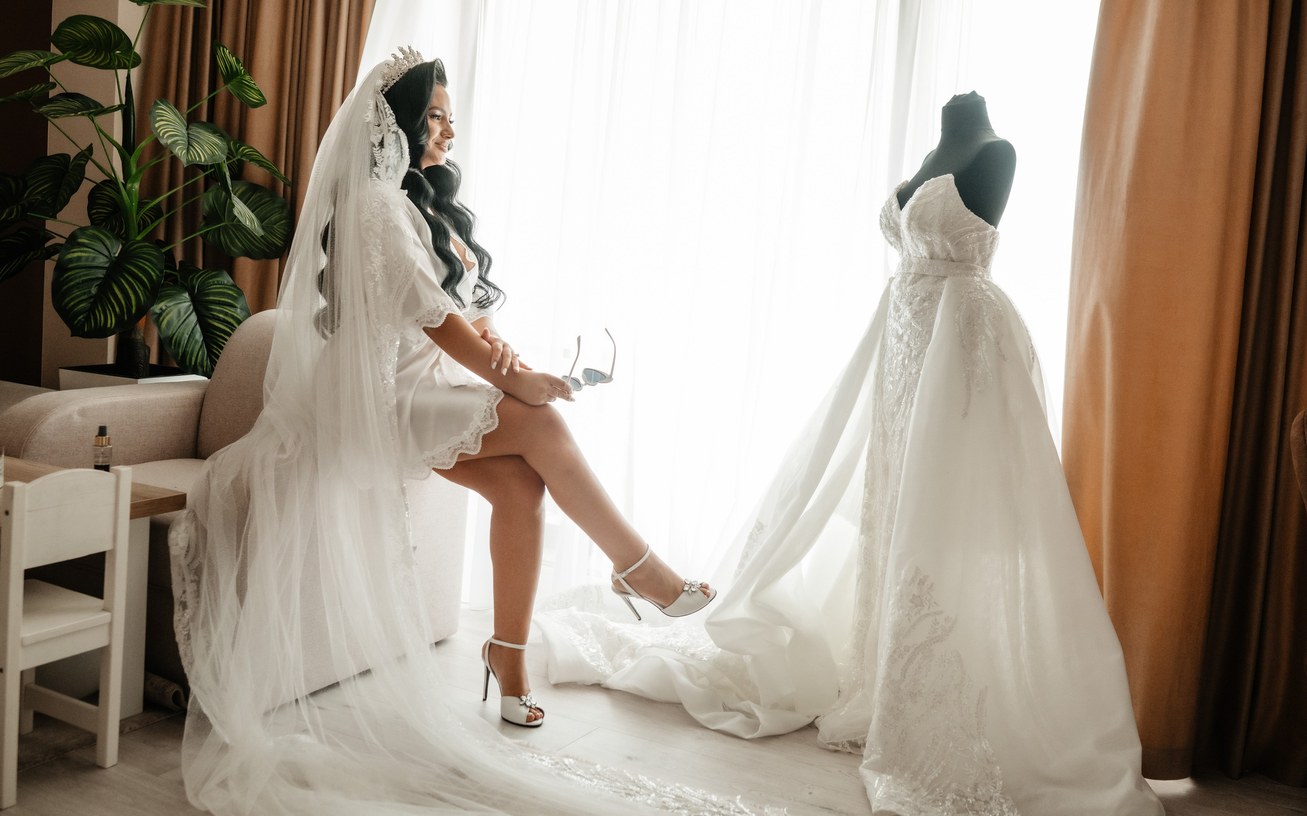 🤎 M a r i n a & A l i n - Wedding Day Preview. Wedding & Family Photographer