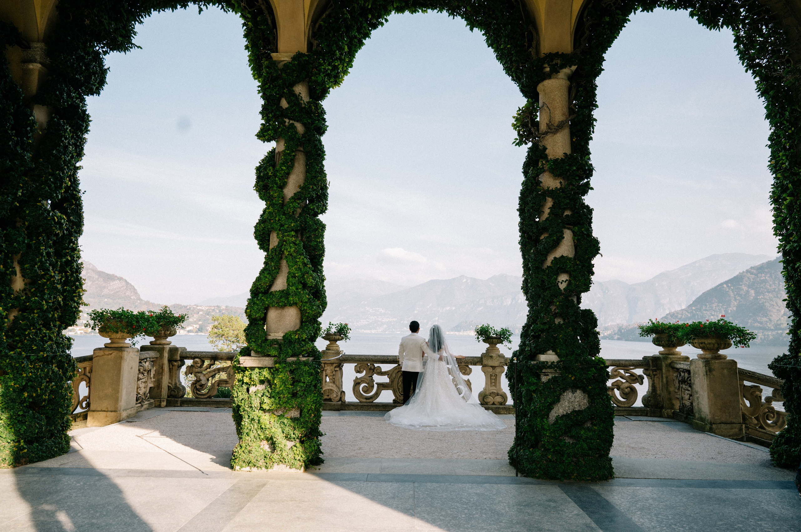 Lake Como. Lake Como Photographer — Proposal | Wedding | Elopement