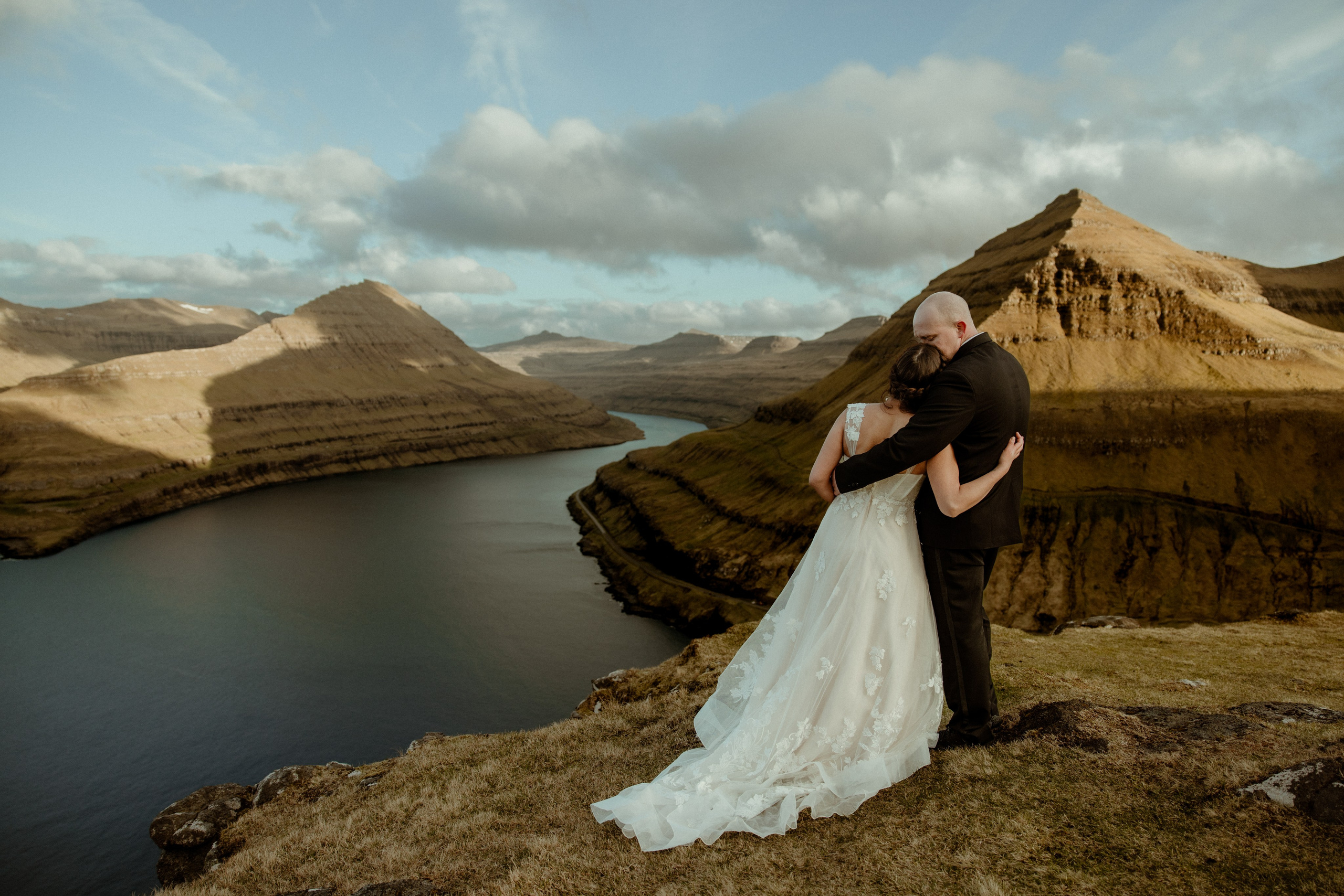 Faroe Islands elopement | Adventure wedding in Faroe Islands. Iceland elopement photo and video | Nikolaichik Photo