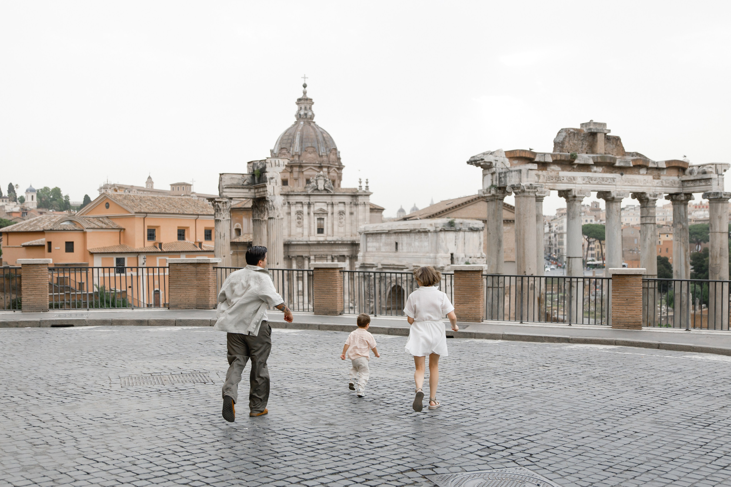 Wedding photographer Italy Rome, Tuscany, Lake Como, Sicily, Puglia. Wedding Photographer Rome Tuscany Como Sicily Puglia Amalfy Italy- Oksana Savenchuk