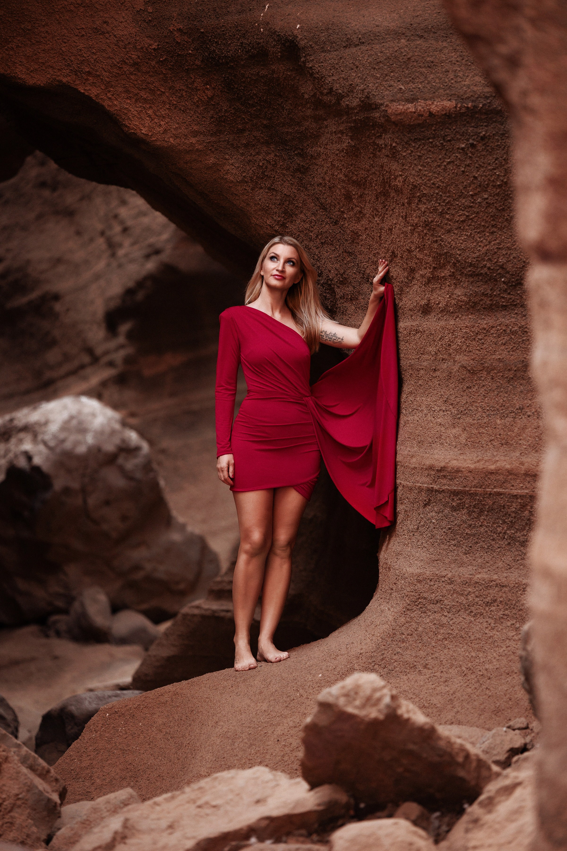Barranco de Las Vacas with a professional photographer and a stunning red dress.