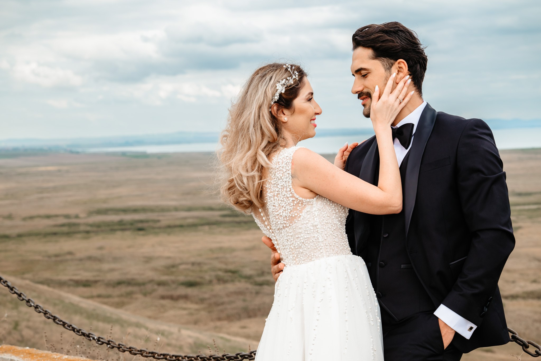 Alexandra & Robert. Www.besttalesstudio.com