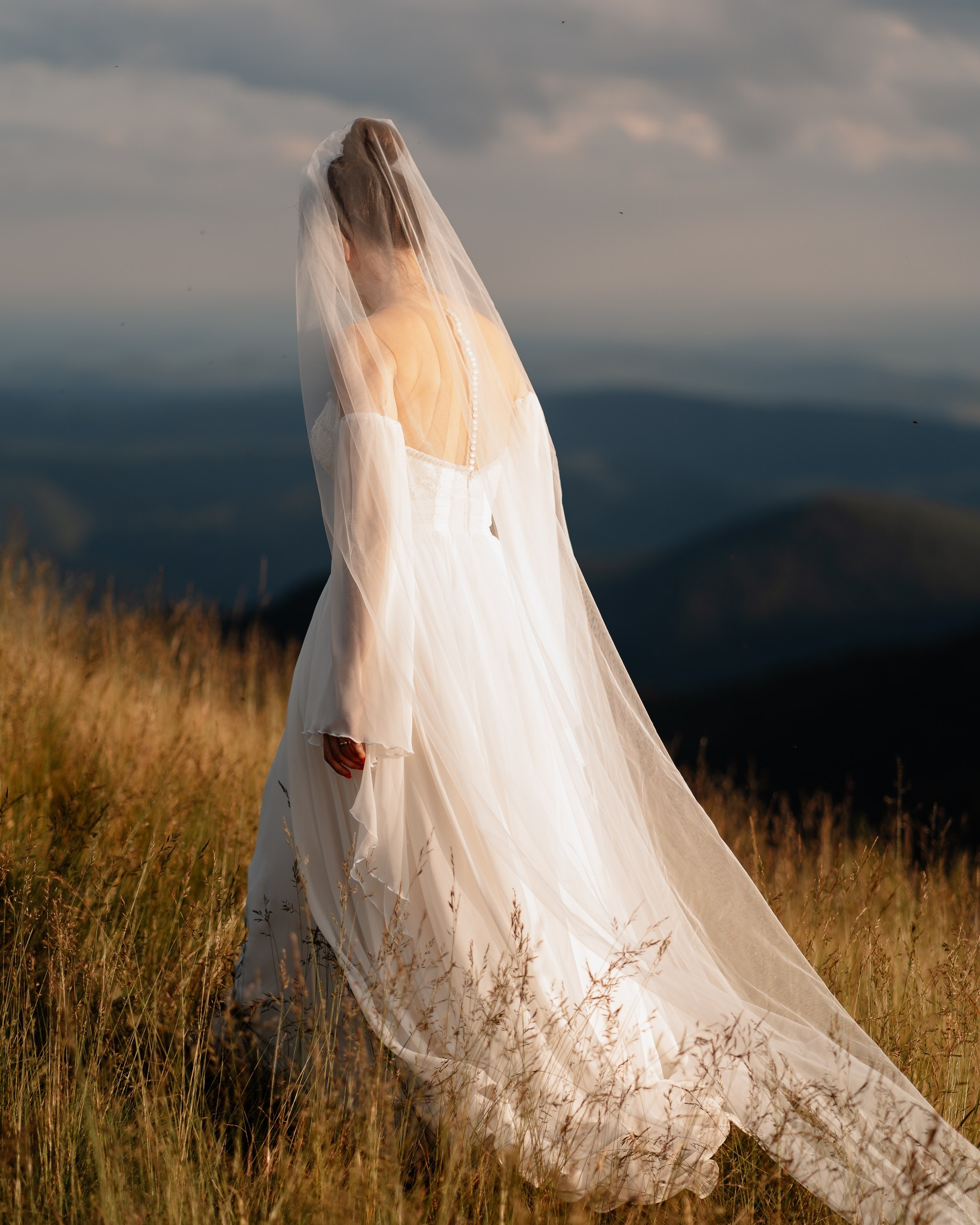 Trash the Dress la Lacul Bolboci  | Mihai Popa Fotograf. Fotograf Nuntă & Botez București - Mihai Popa | Dincolo de oameni, imortalizez emoții!