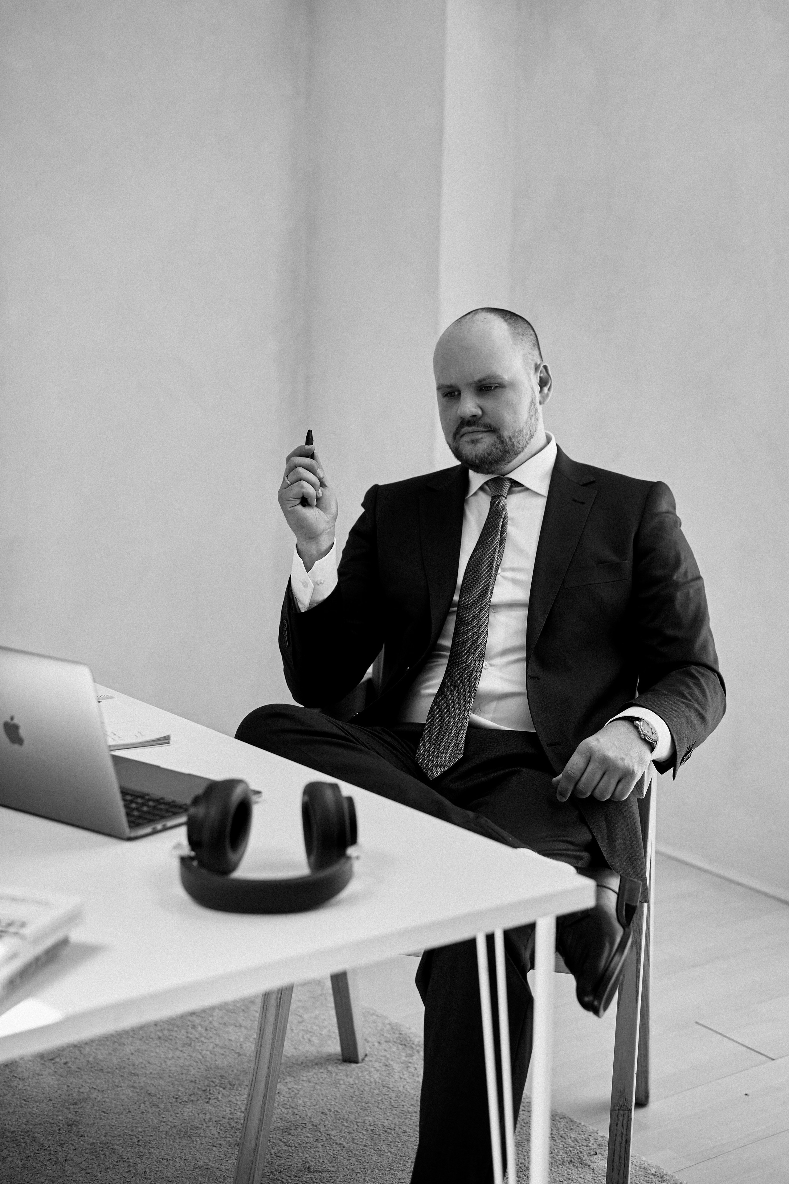 Денис. Бизнес портрет. Фотограф в Барселоне Жанна Захарченко