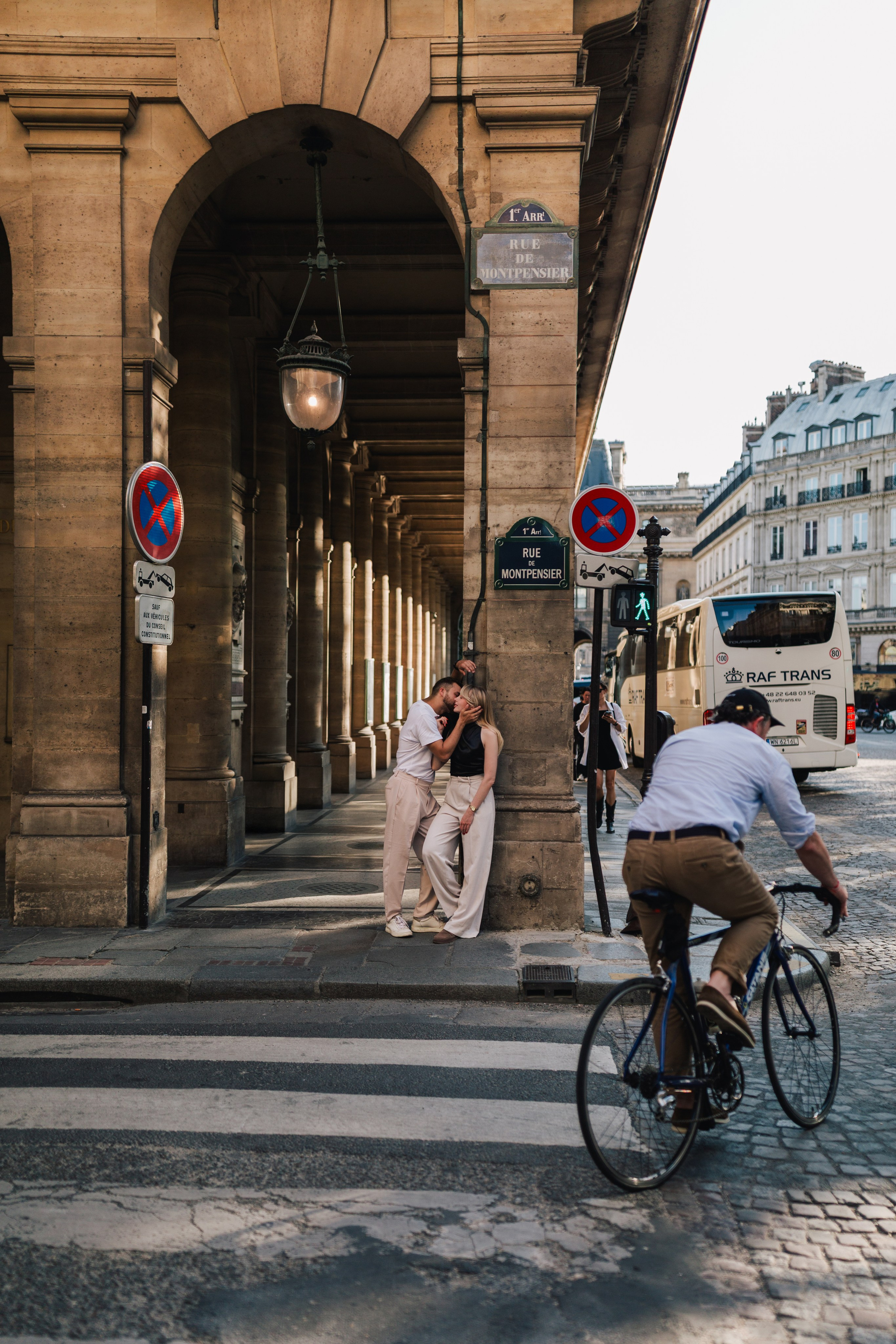 Paris couple shooting. Photographer Rouen, France