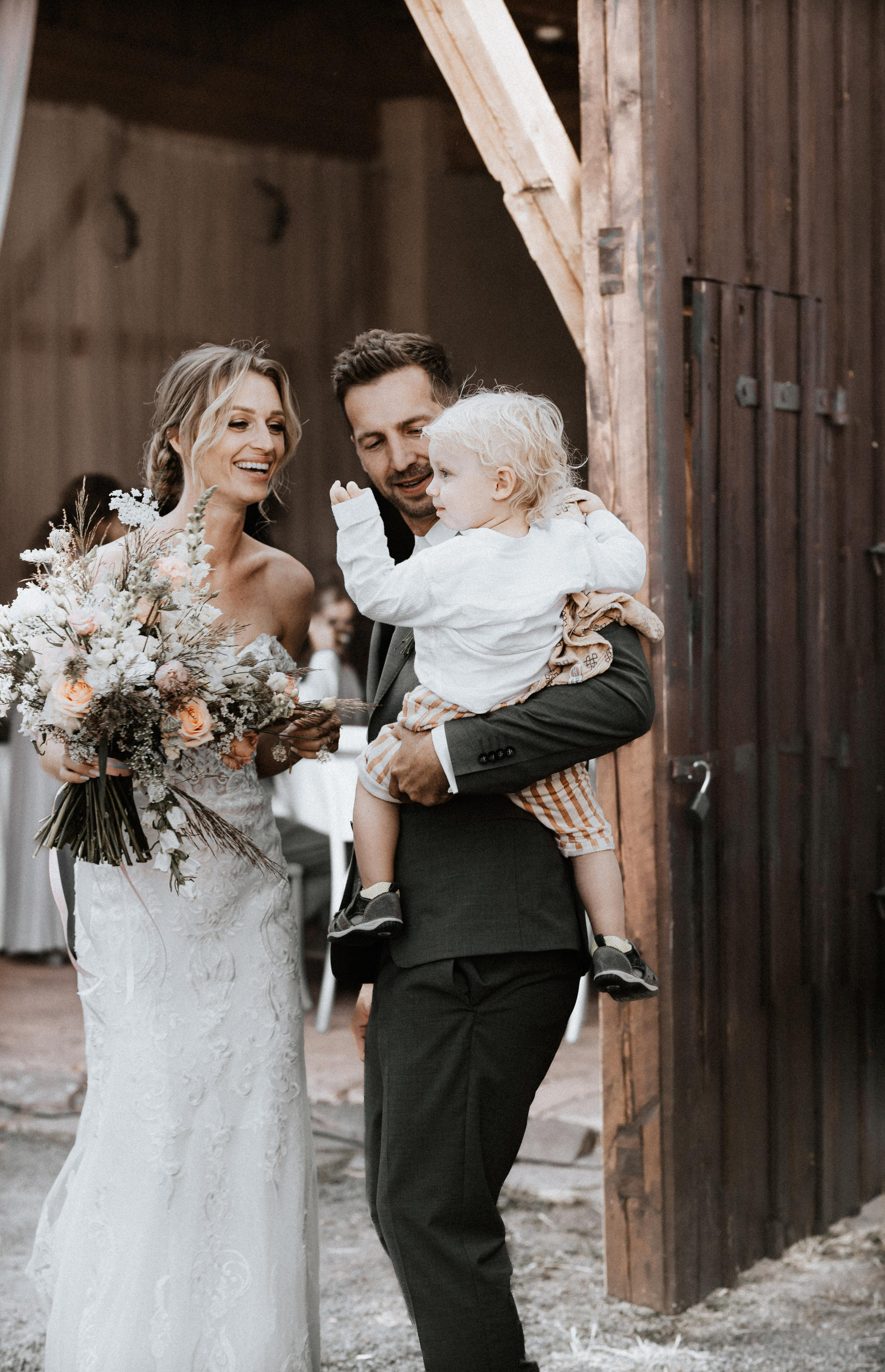 Dana Lišková - Svatební fotografka Praha - Svatební fotograf Praha - Párové fotografie - Svatební portréty 