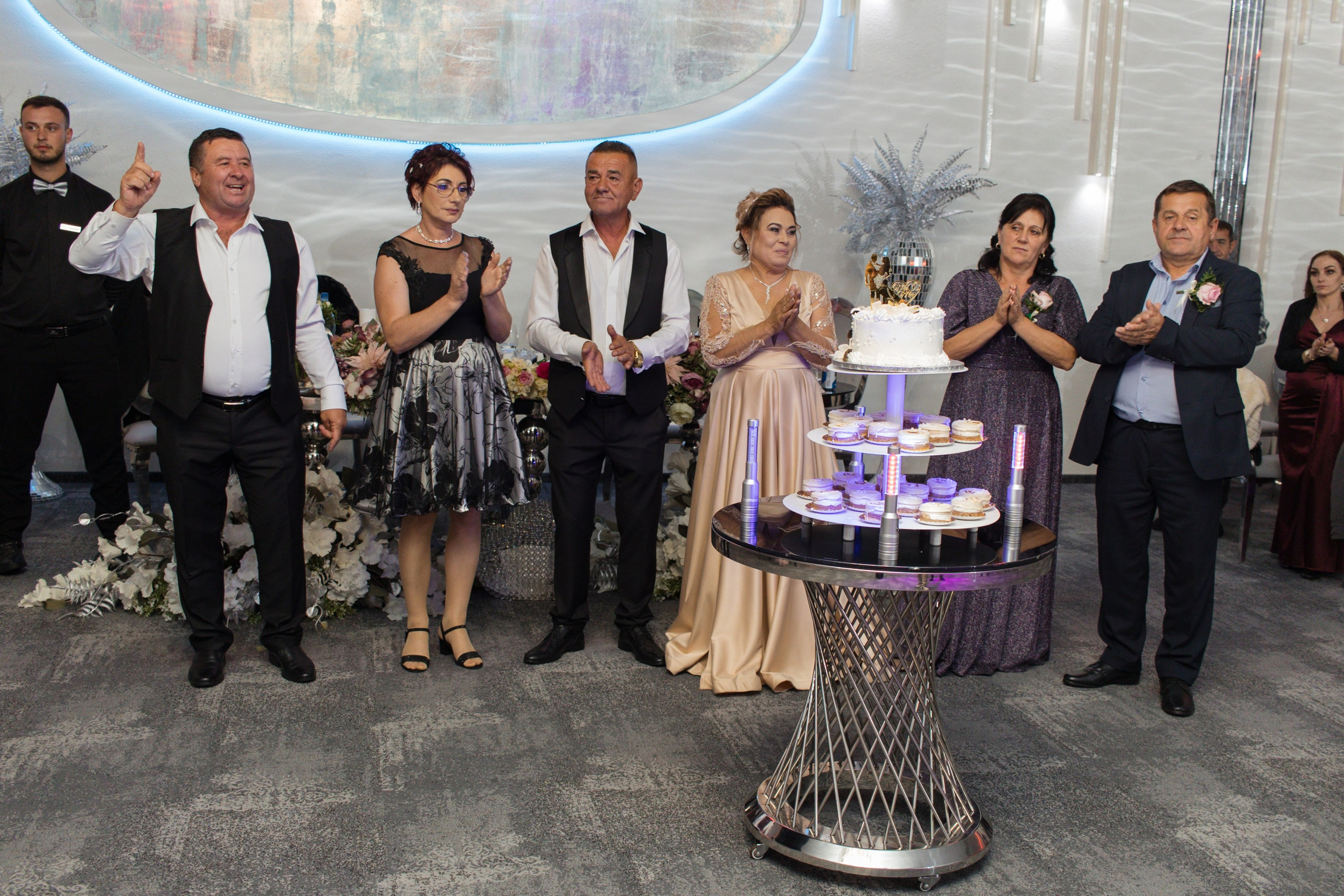 Valentina & Marcel. Fotograf si videograf — evenimente si studio