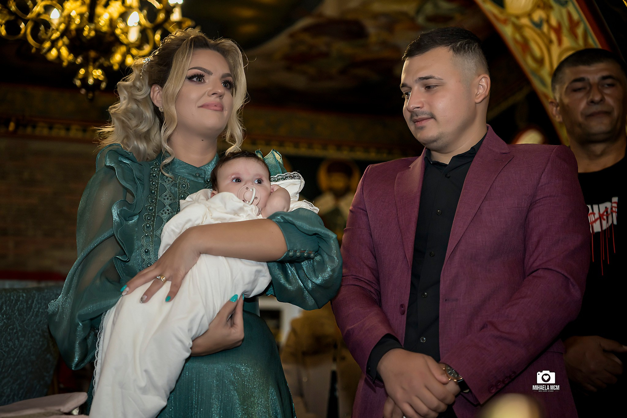 Fotograf botez Constanta, Servicii foto video botez. MCM Happy Studio – Fotograf & Videograf Evenimente | Nuntă & Botez