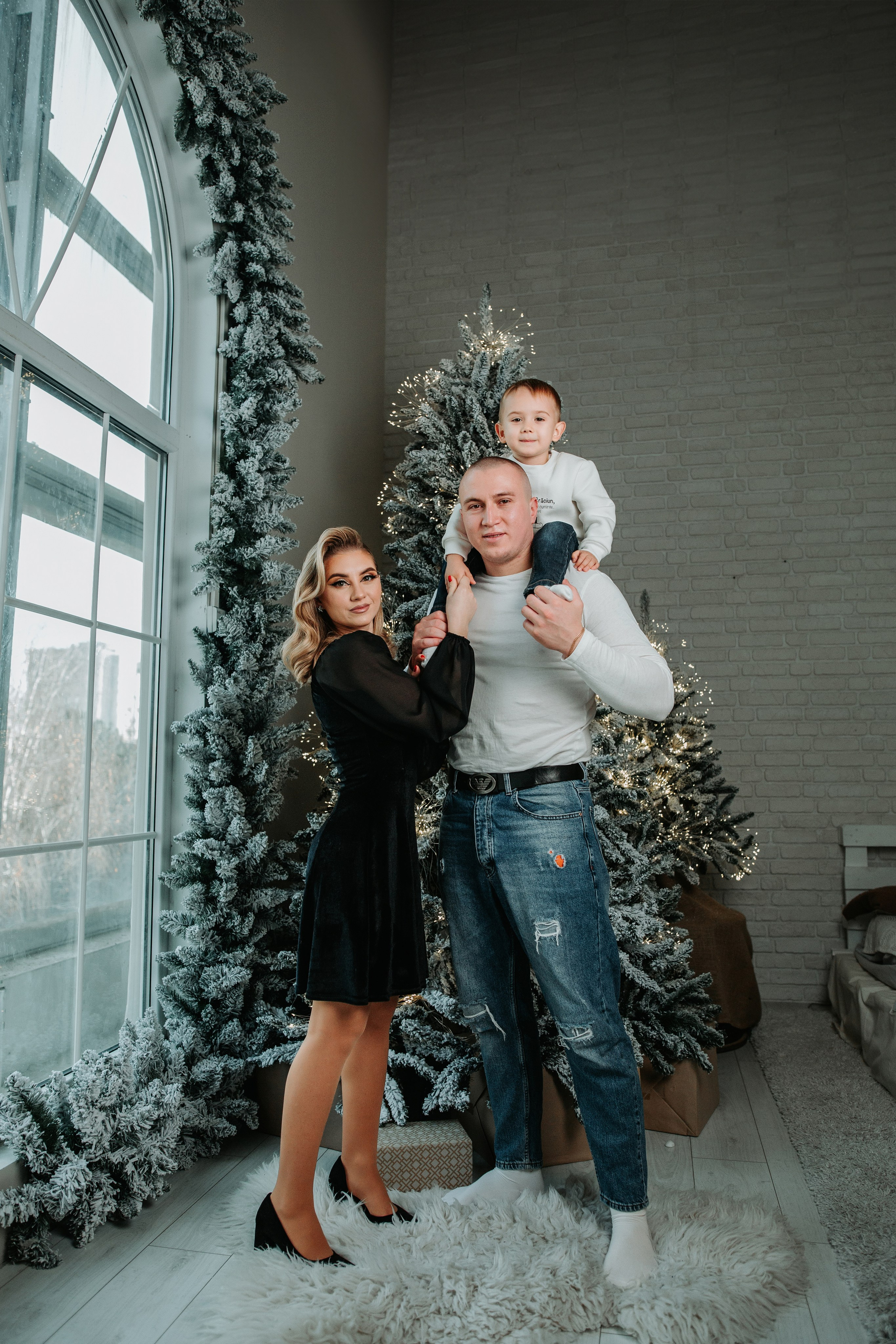 Christmas Time. Wedding, Family Photographer