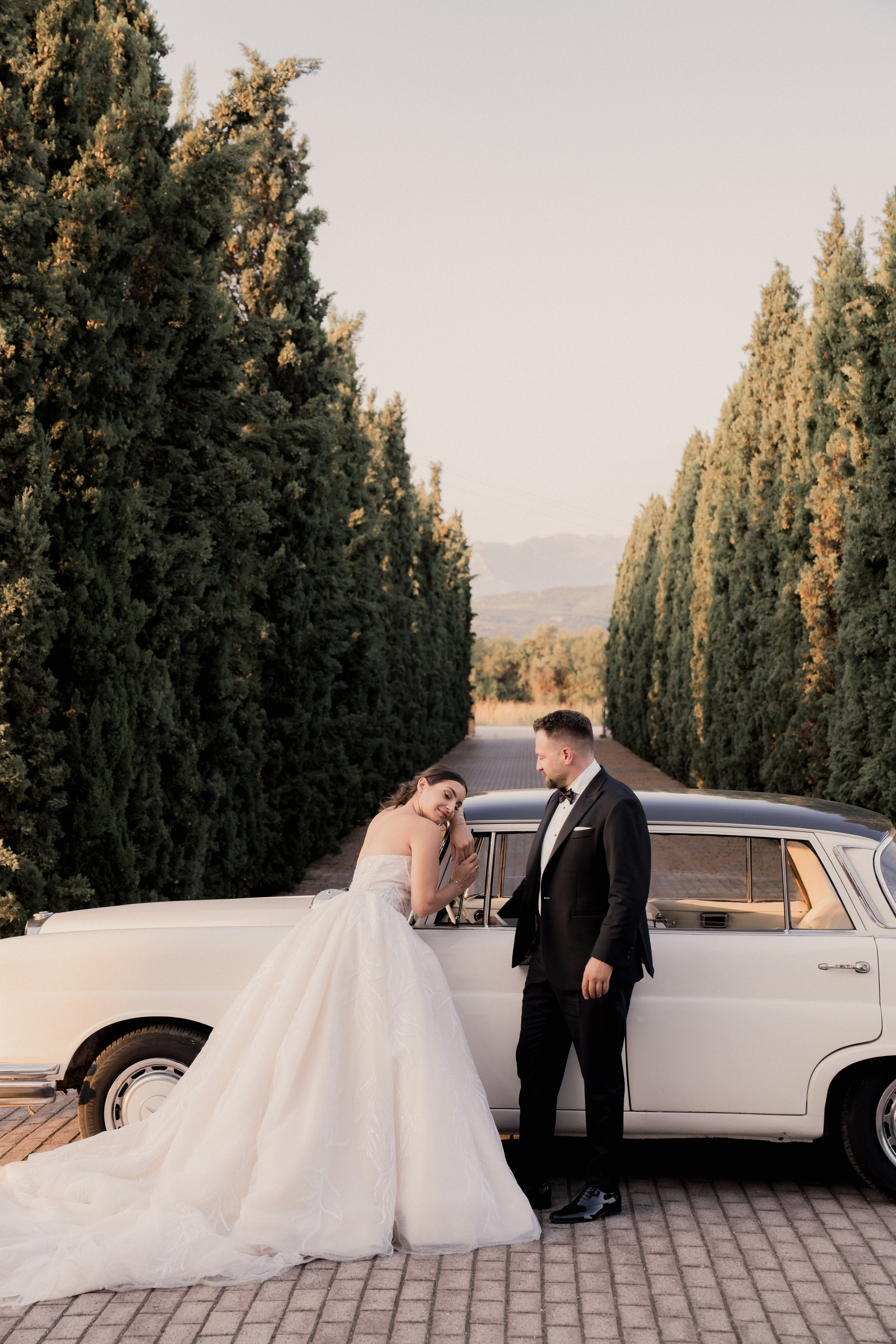 KONSTANTINOS & KONSTANTINA