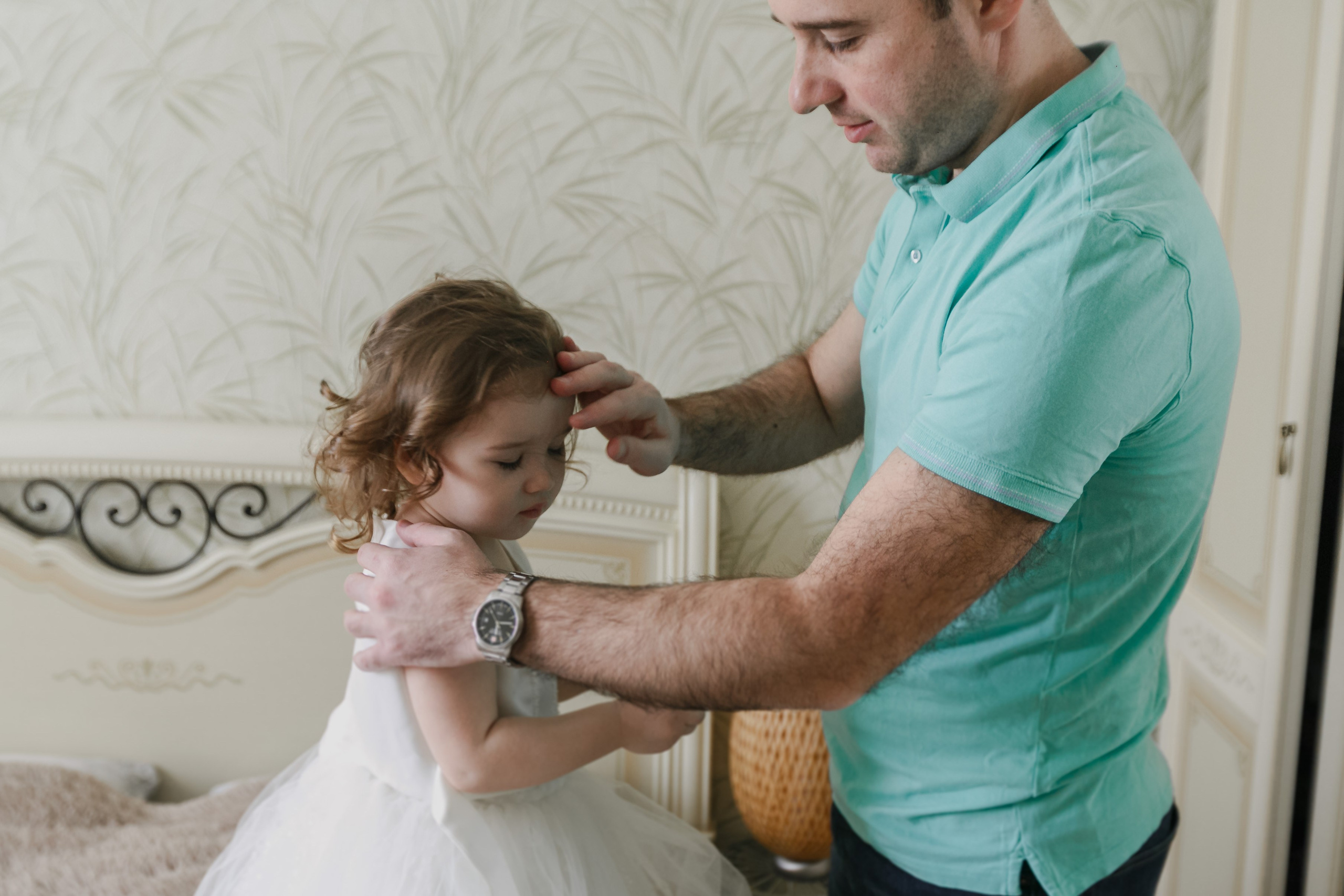Sesión de fotos de una princesita. Fotógrafo de retrato, familia y reportajes en Valencia | España | Europa Vitalii Lumier
