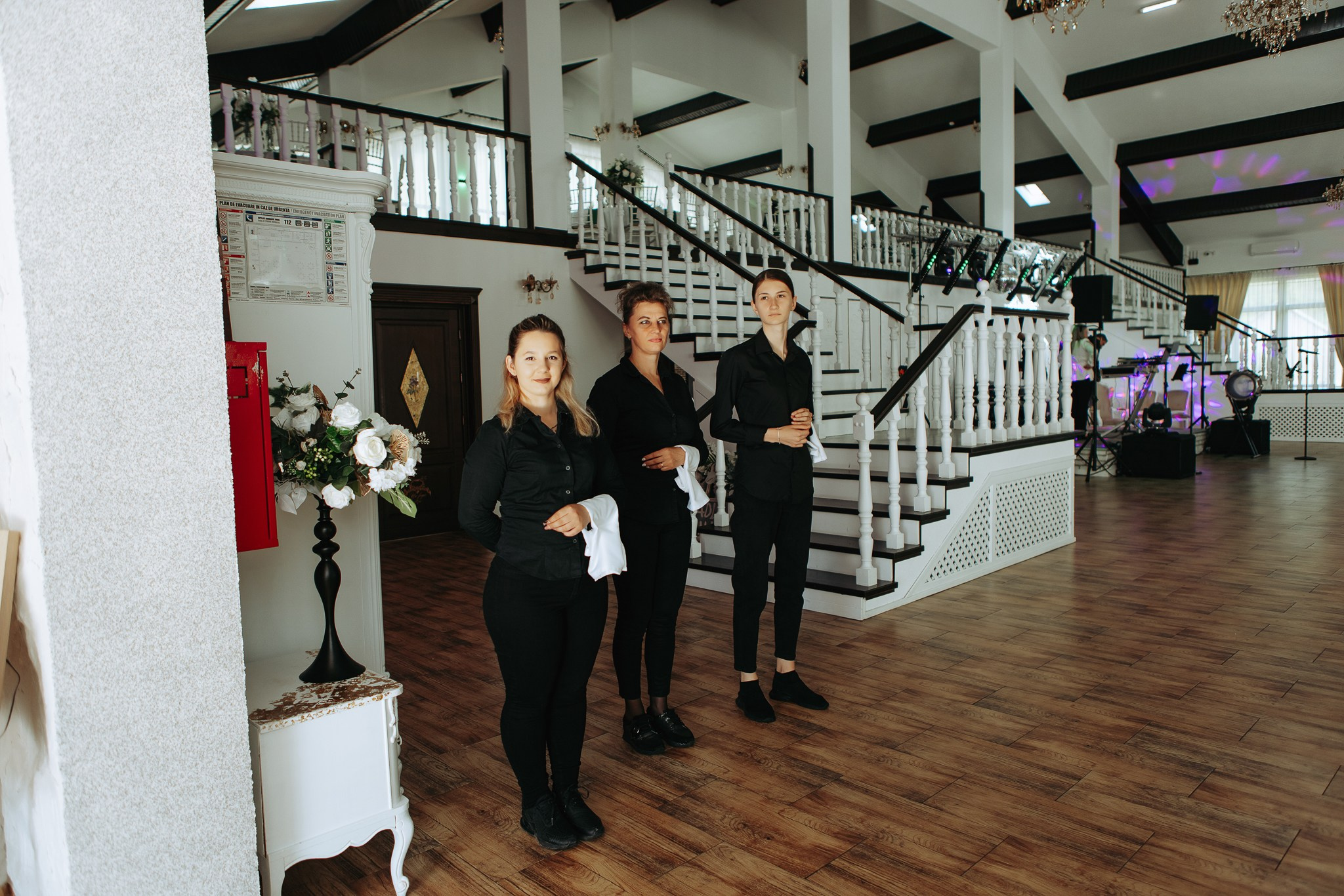 Radu si Diana. Wedding photographer and videographer