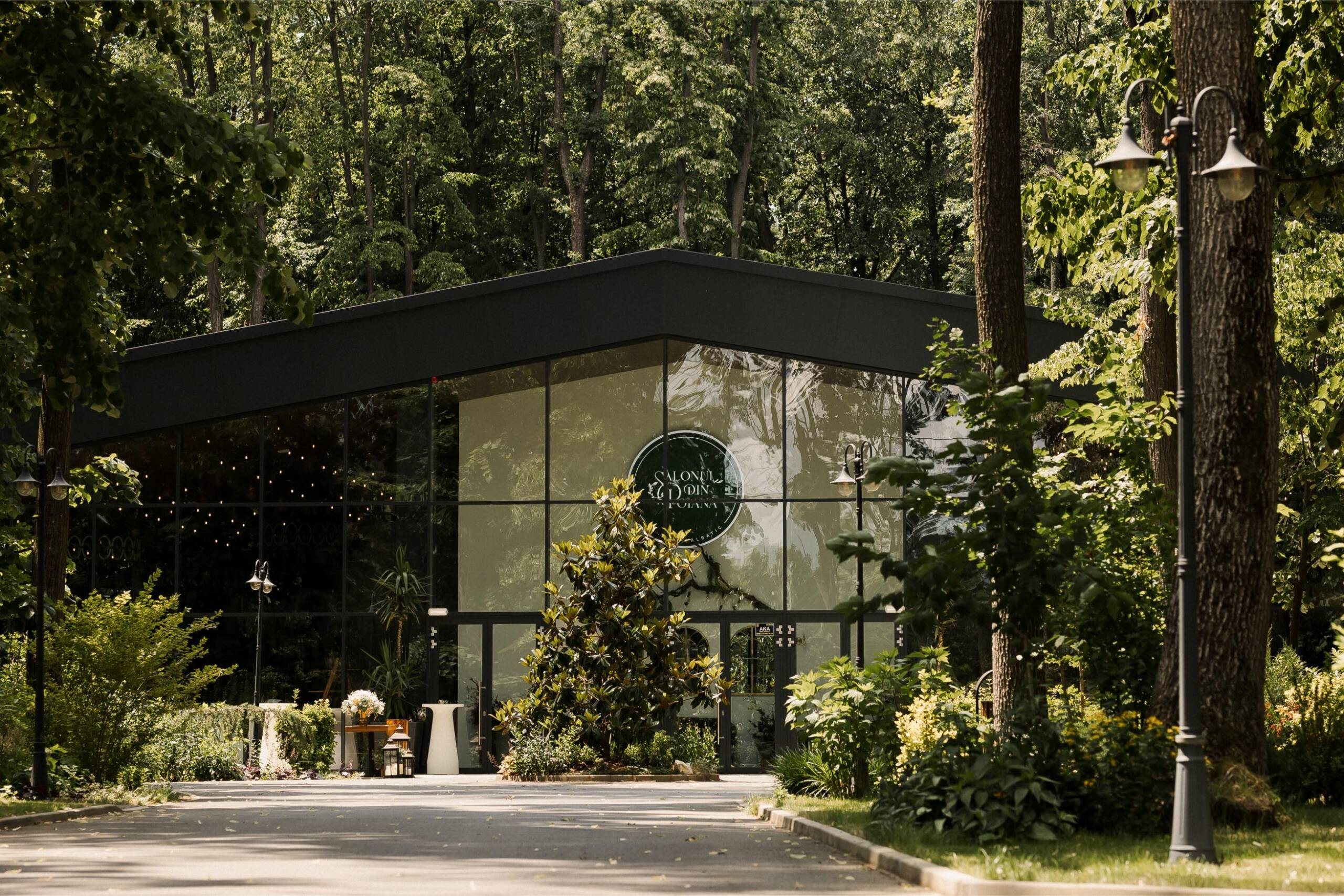 Cireșul Sălbatic. Stefan Teodorescu — Fotograf de Nunta