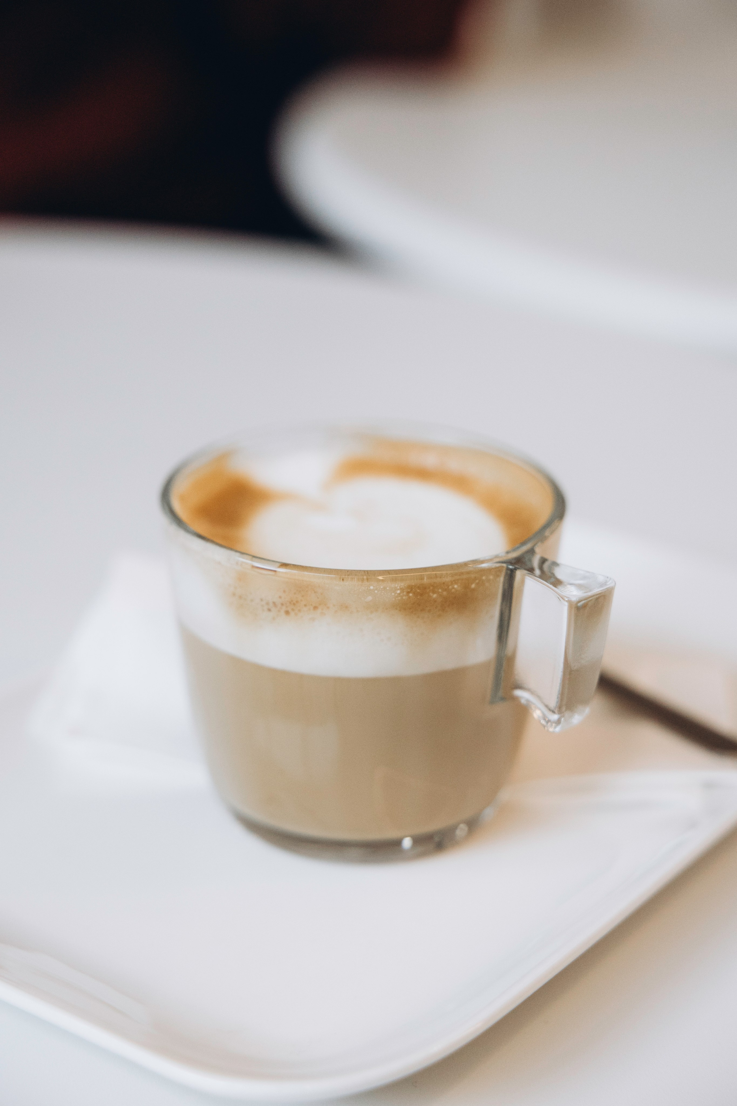 Event photo session for Art brunch Toulouse. Eugenie Smirnova — wedding, corporate and lifestyle photographer in Toulouse and Southwest France