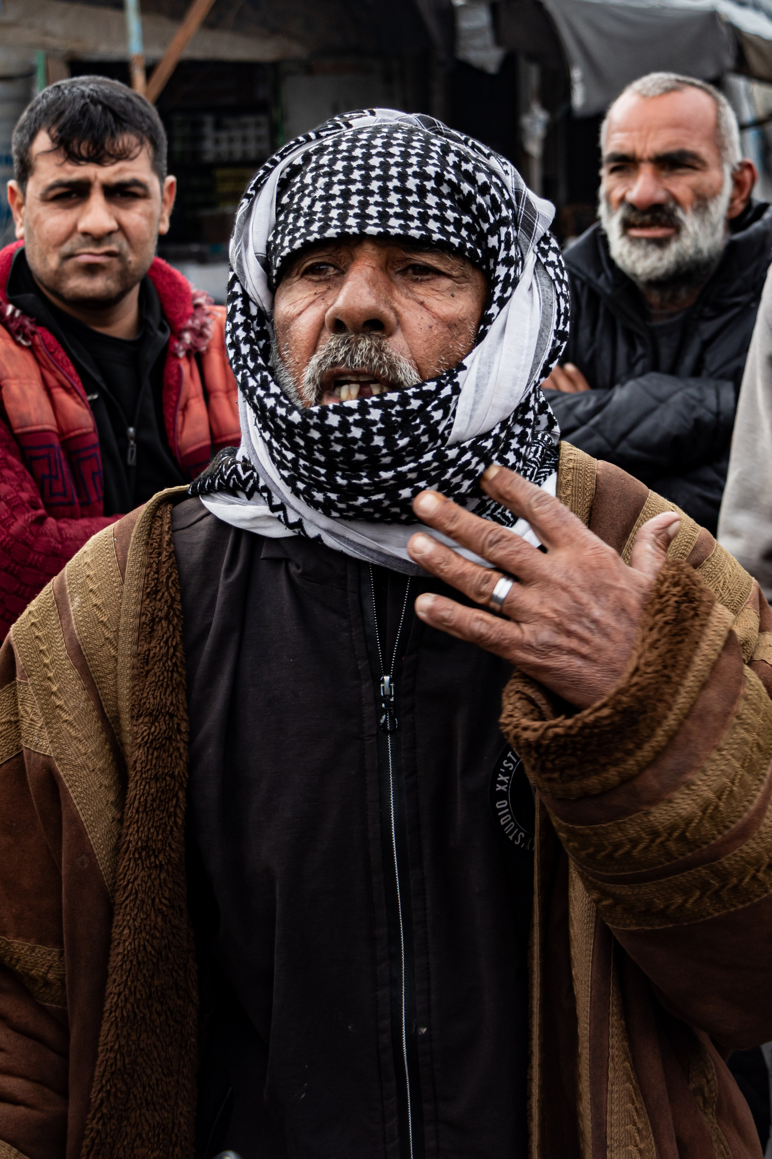 Portrait dans le camps Al-Hol, prisonniers de Daesh, dans le Rojava Kurdistan Syrien.
