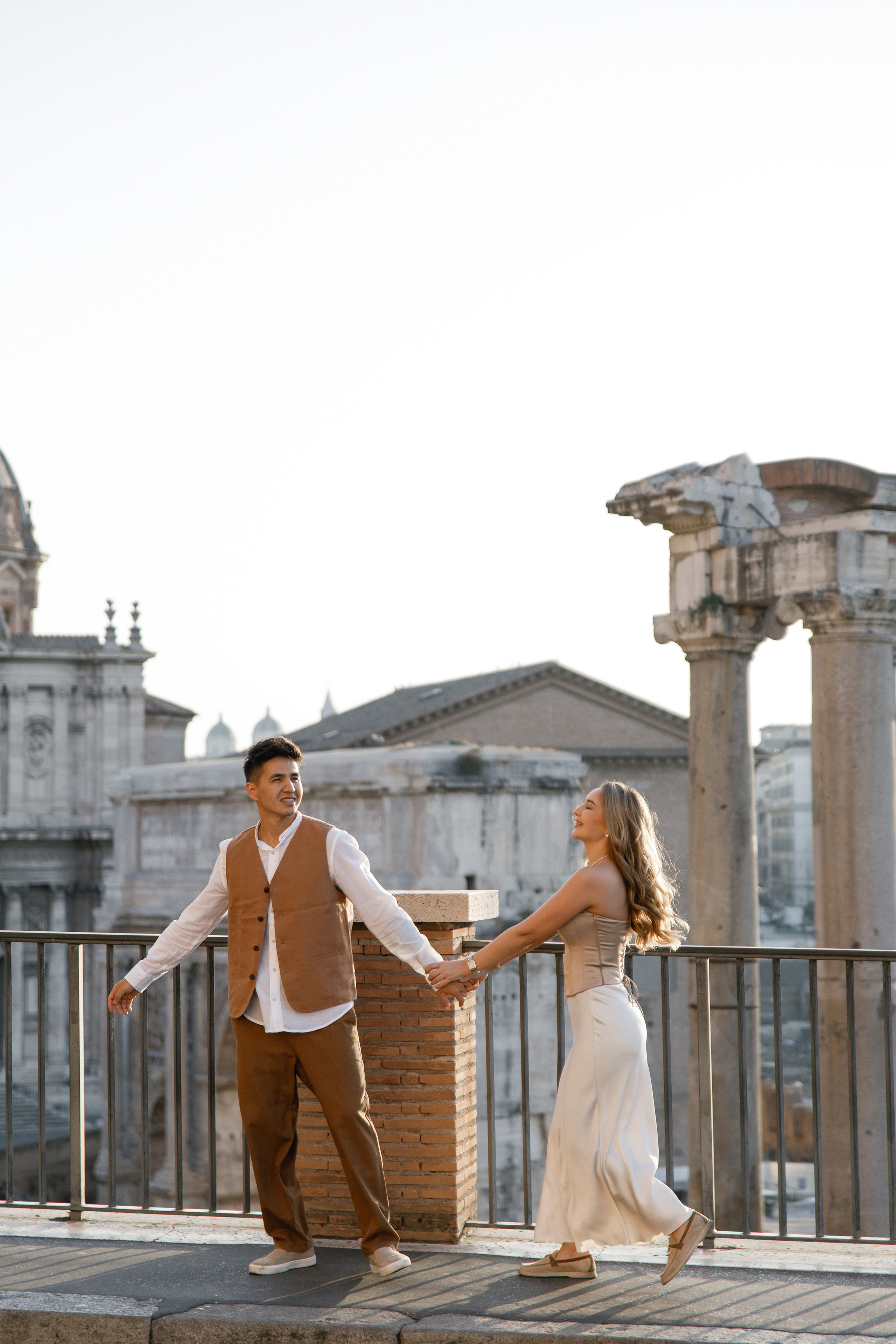 Wedding photographer Italy Rome, Tuscany, Lake Como, Sicily, Puglia. Wedding Photographer Rome Tuscany Como Sicily Puglia Amalfy Italy- Oksana Savenchuk