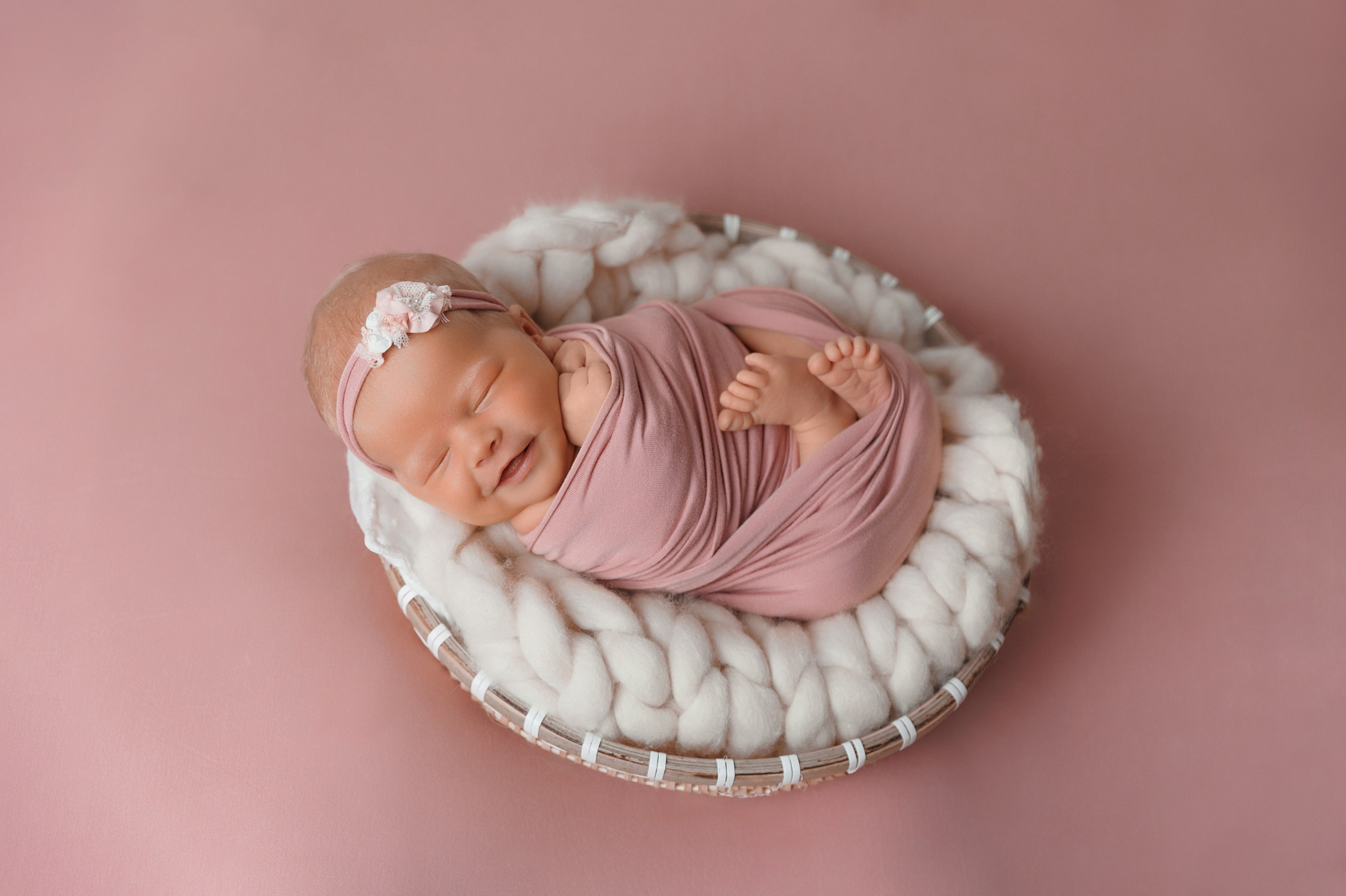 MATERNITY & NEWBORN professional Photography by Irene Chaikeen. Irene Chaikeen | Maternity and newborn photoshoot in Essex/London