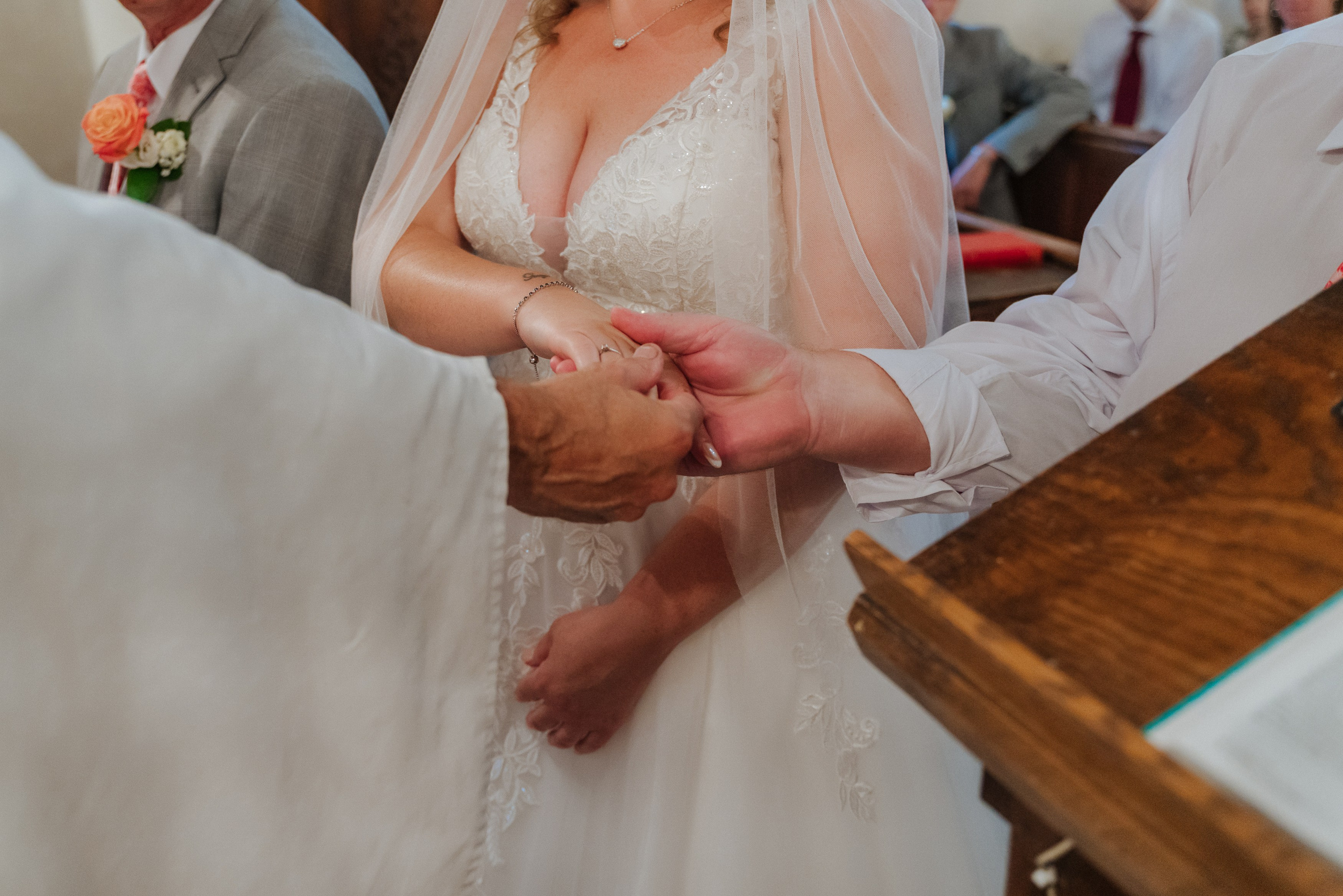 Wedding at Bird Hills Golf Centre. Photographer in England Ekaterina Romanova