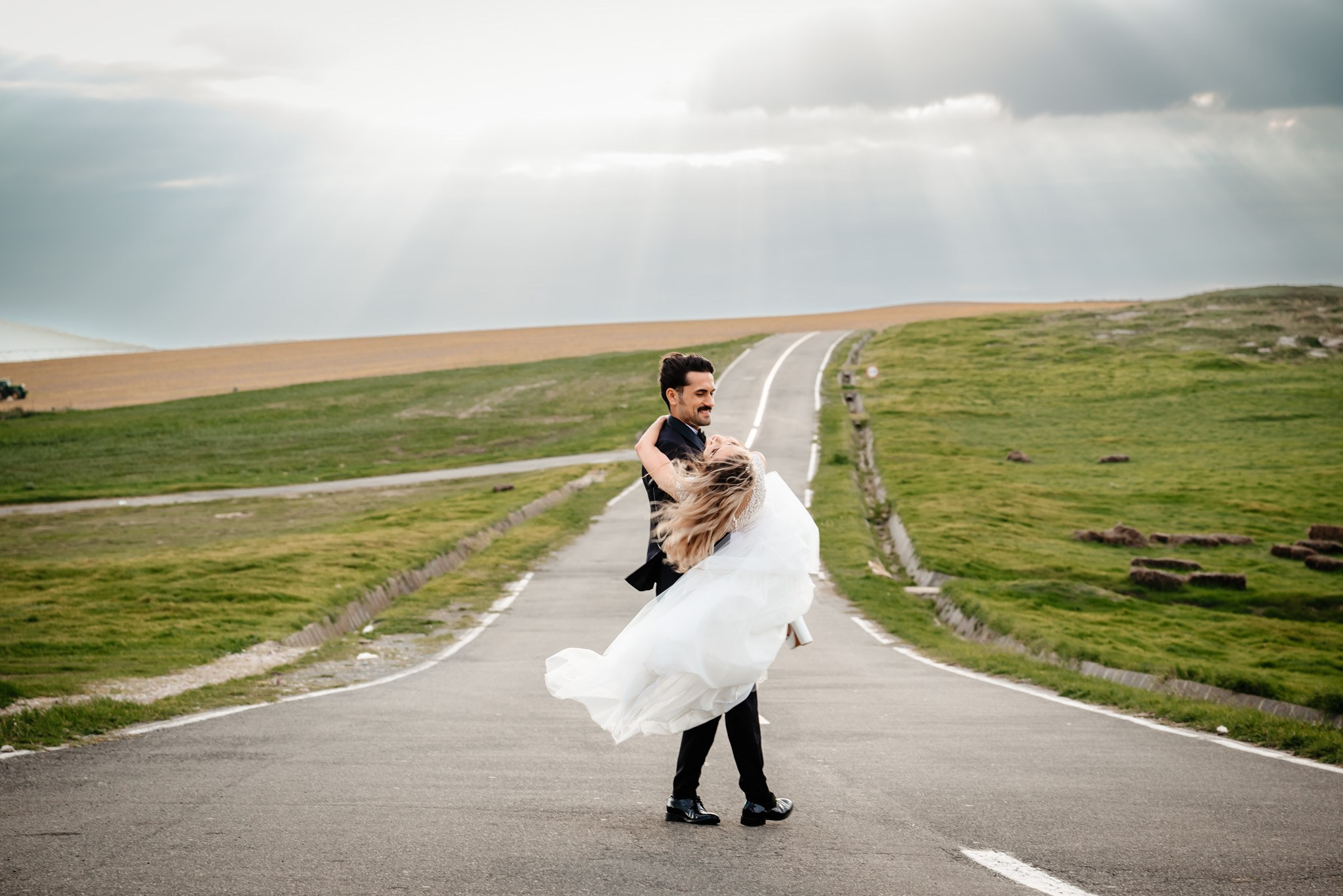 Alexandra & Robert. Www.besttalesstudio.com