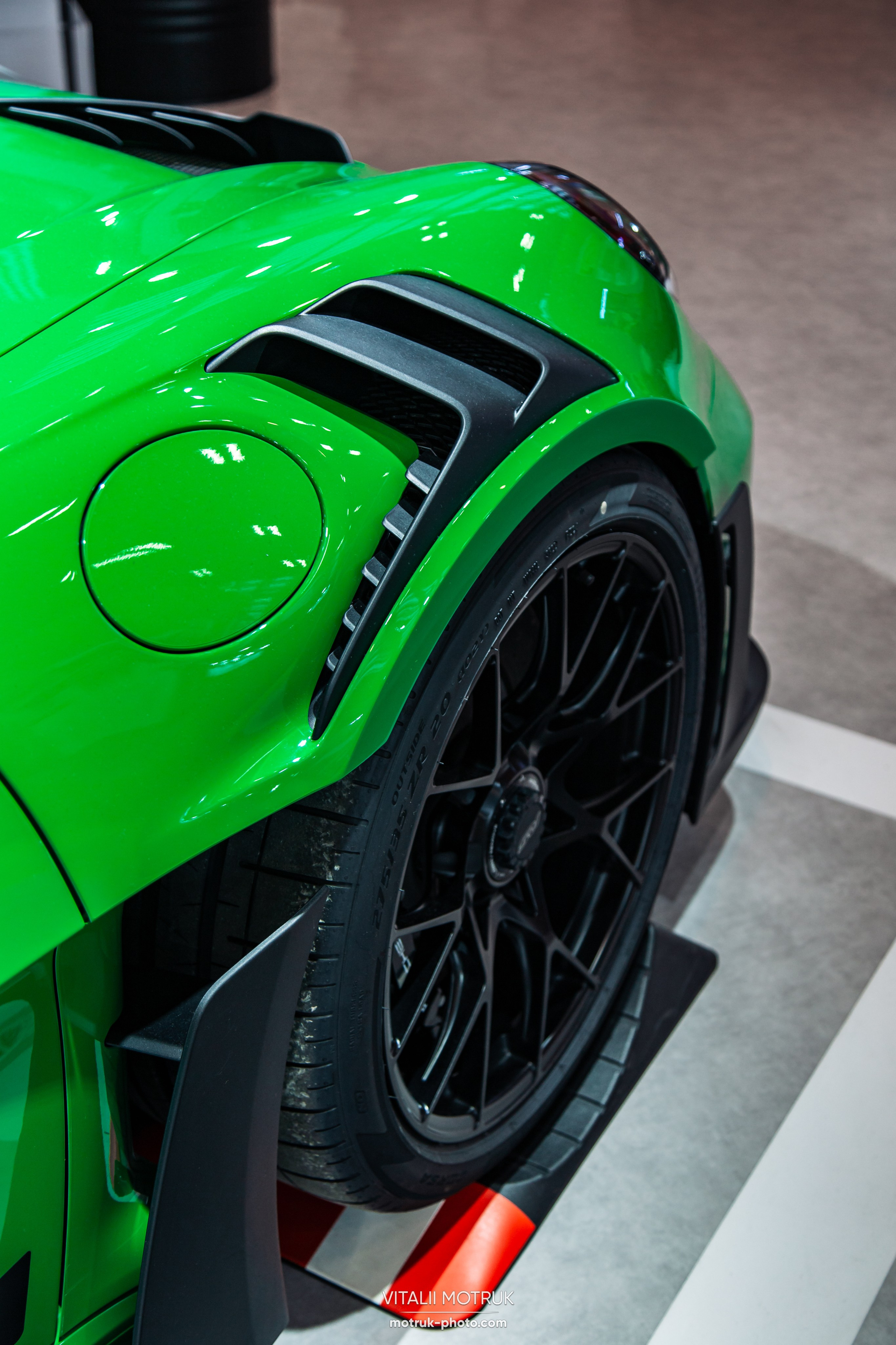 Retromobile 2023. Photographer in Paris — Vitalii Motruk