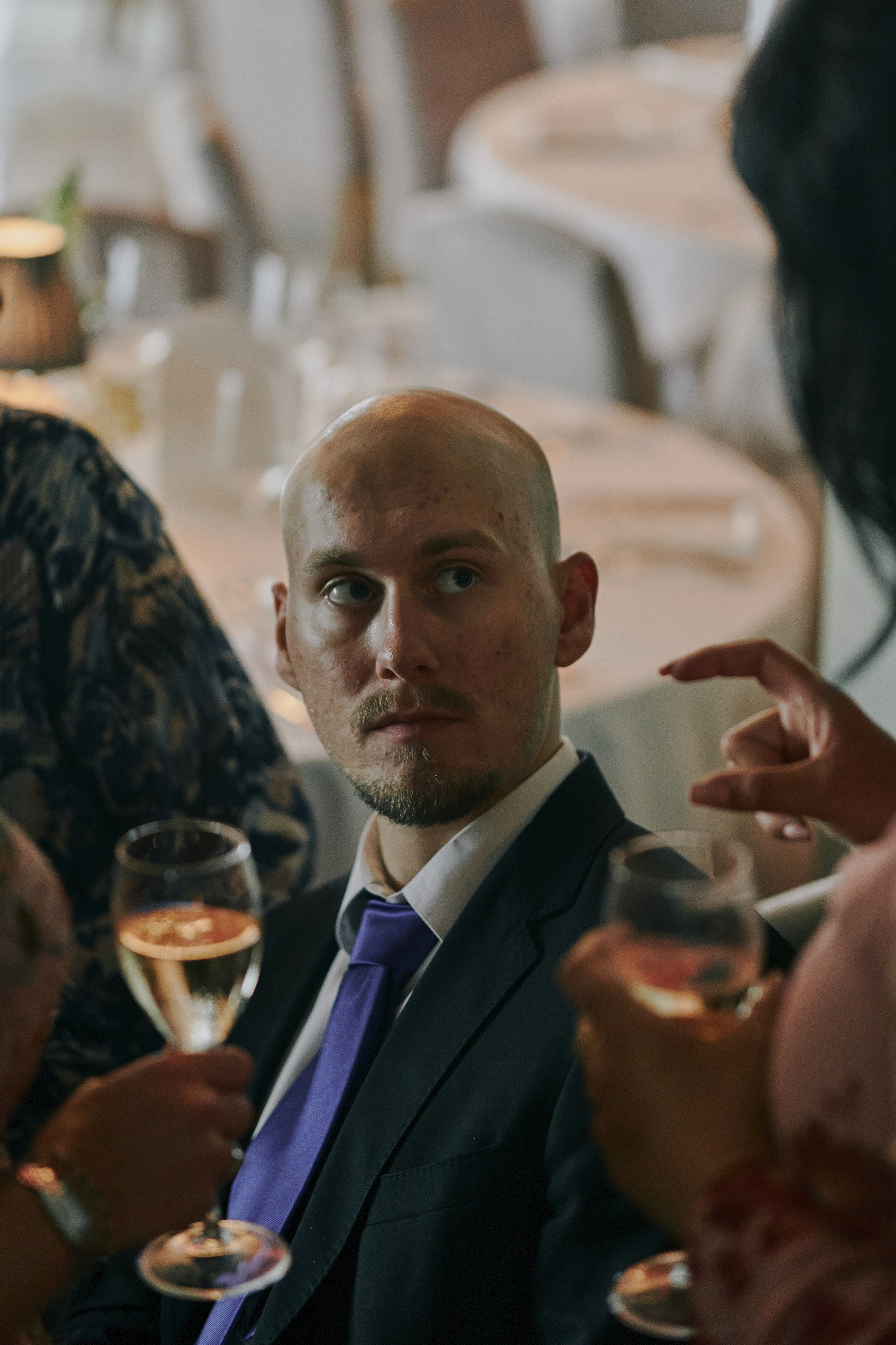 Fotografering bryllup. Bryllupsfotograf Oslo. Bryllupsfotograf i Oslo. André Korsak – candid og dokumentarisk fotograf