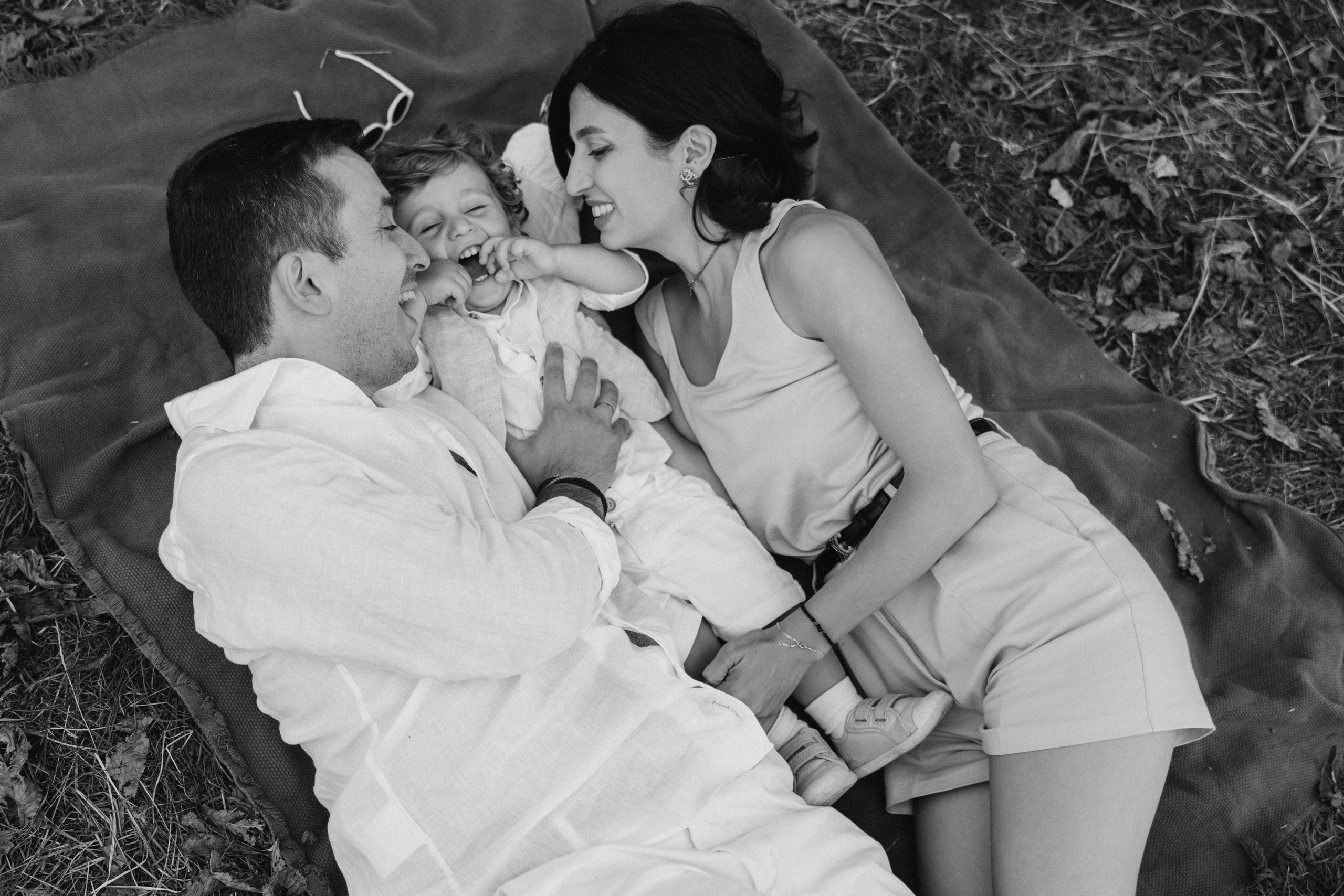 Valerik with parents (Hyde park). Anastasia Klink, Photographer in London