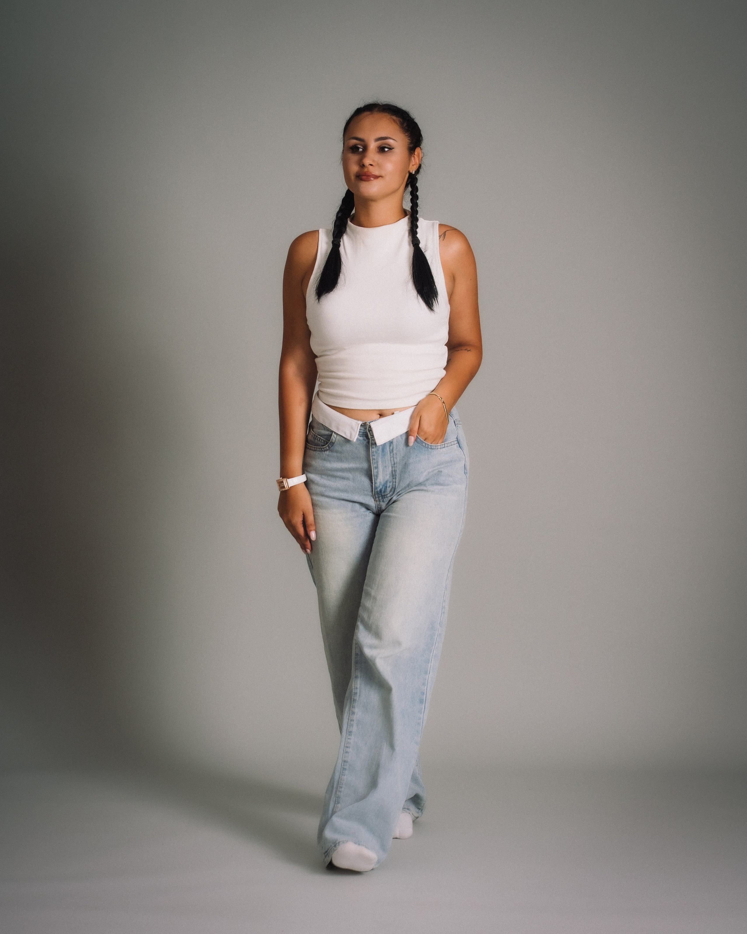 Laura x Daniel — Conexiune, Contrast și Cinematic. VStudio — mai mult decât fotografii