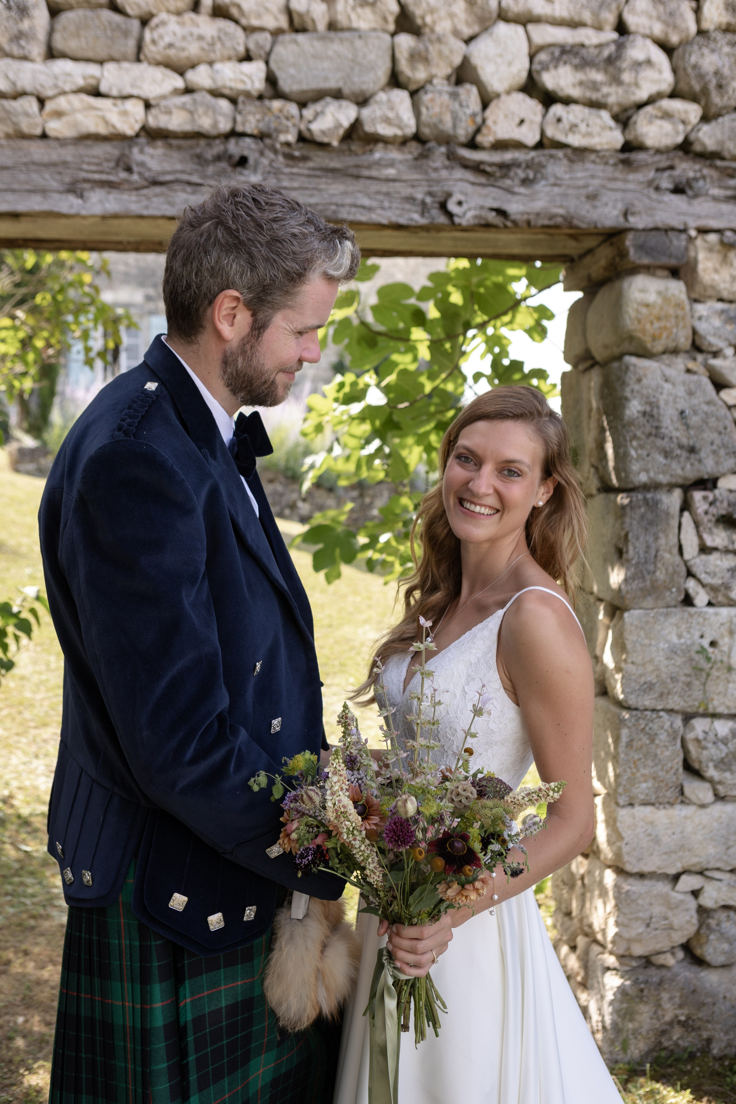 Mariage anglo-écossais à Souquet Hall, Aquitaine, France. Eugénie Smirnova — Photographe à Toulouse et dans le Sud-Ouest