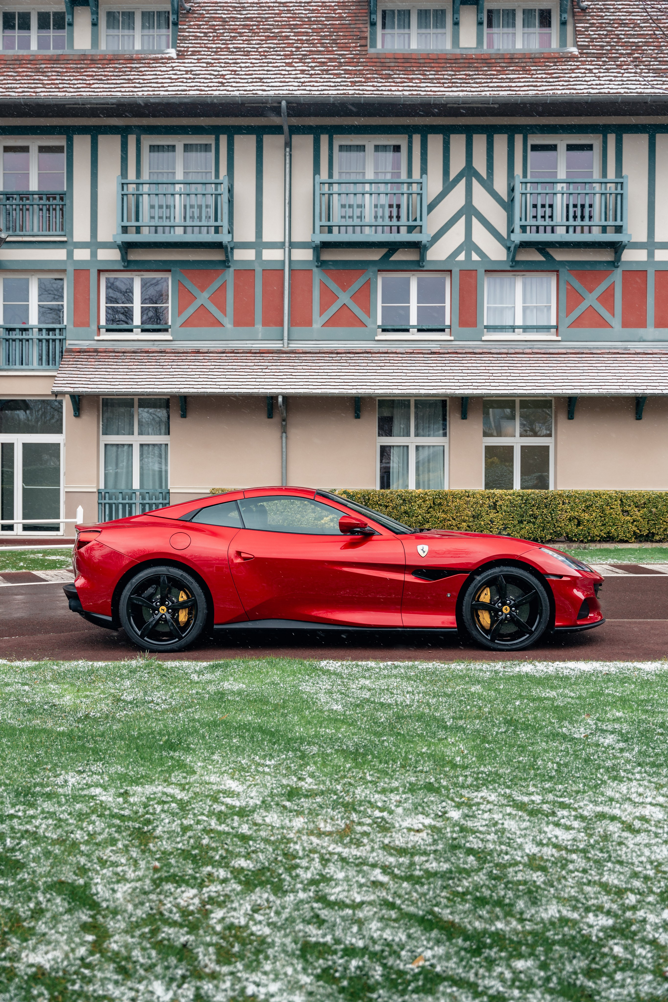 Ferrari Portofino M. Photographe de voitures à Paris — Vitalii Motruk