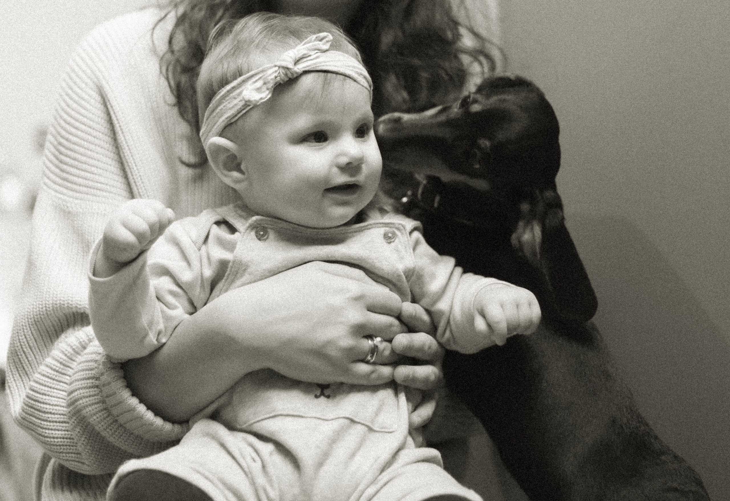Séance photo de famille pour Noël. Histoires d’amour, séances photos de famille et de mariage en France