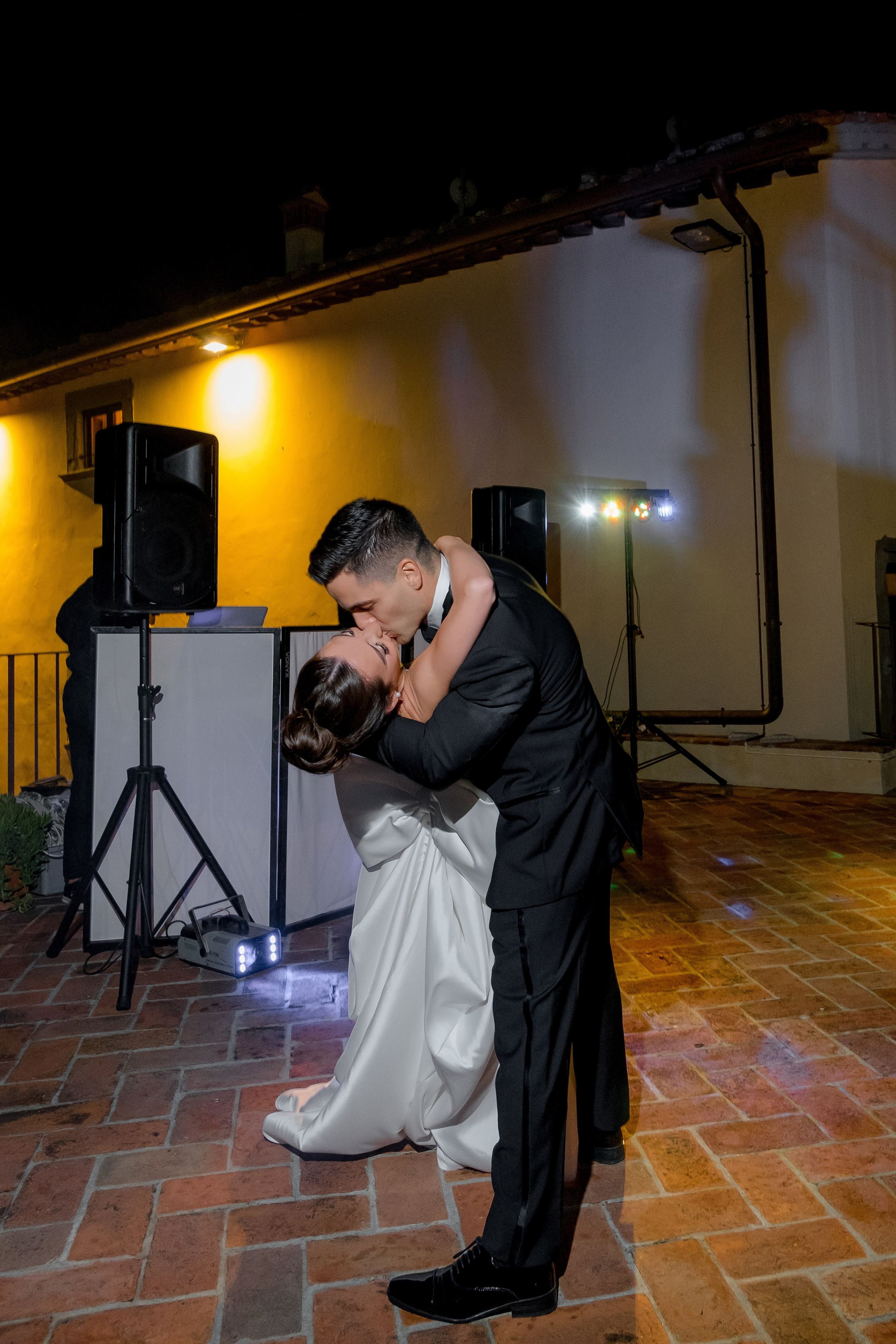 Dom&Ally. Wedding photographer Italy