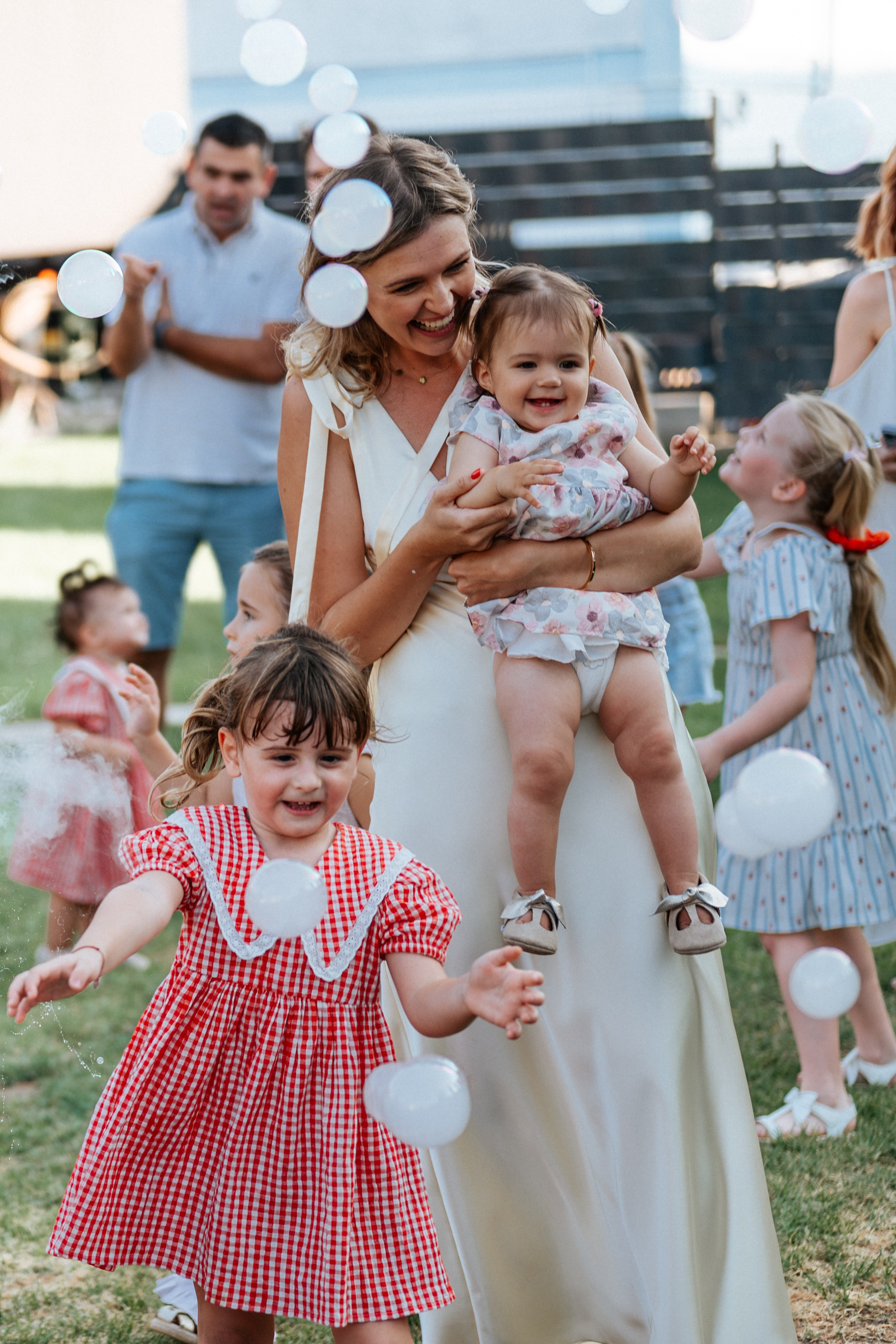 FOTOGRAFISANJE ROĐENDANA. Dečiji i porodični fotograf