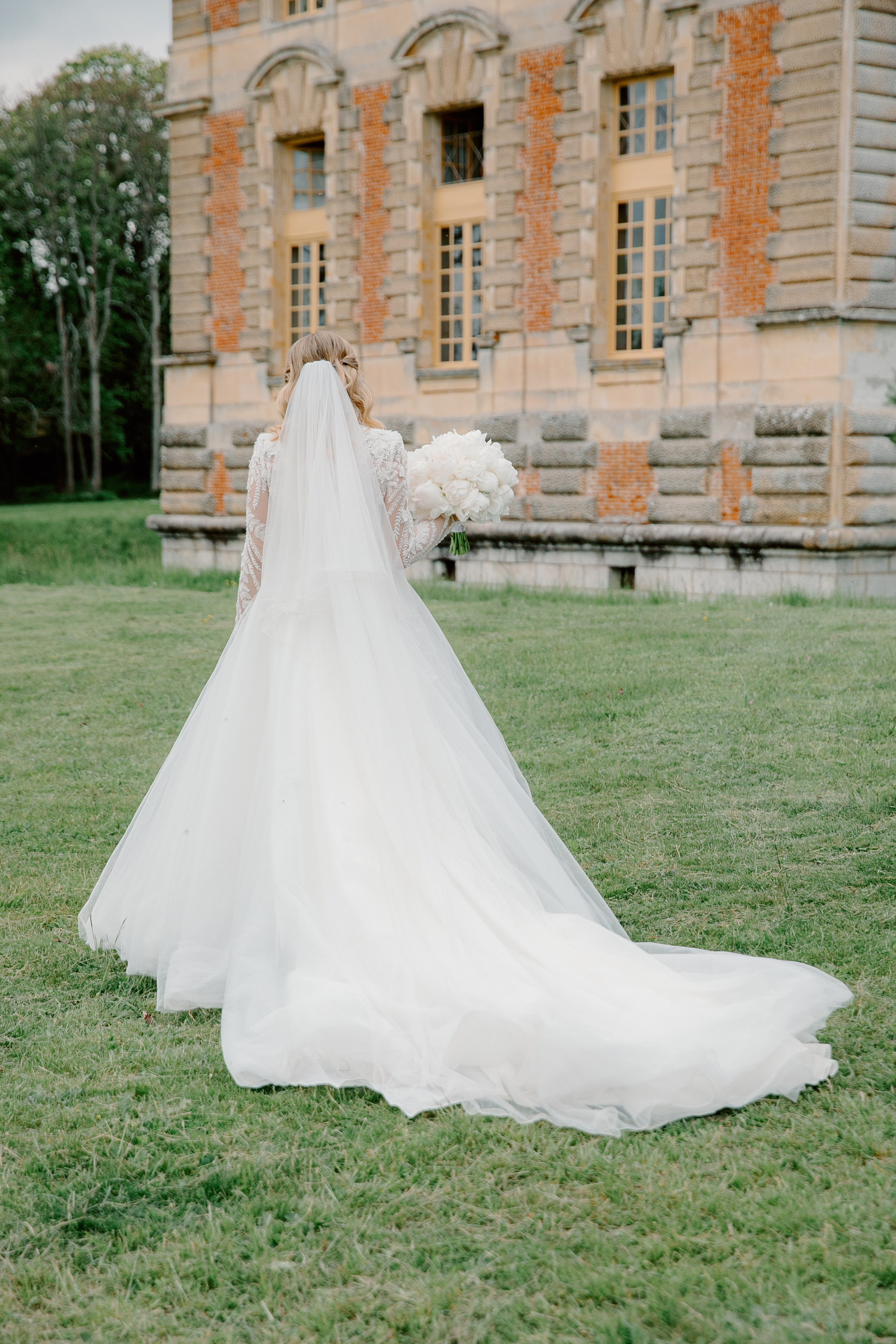 Chateau de Vallery France Cristian&Calina Wedding 2023. Iurkovski PHOTOGRAPHY in Europe. Luxury destination weddings and events