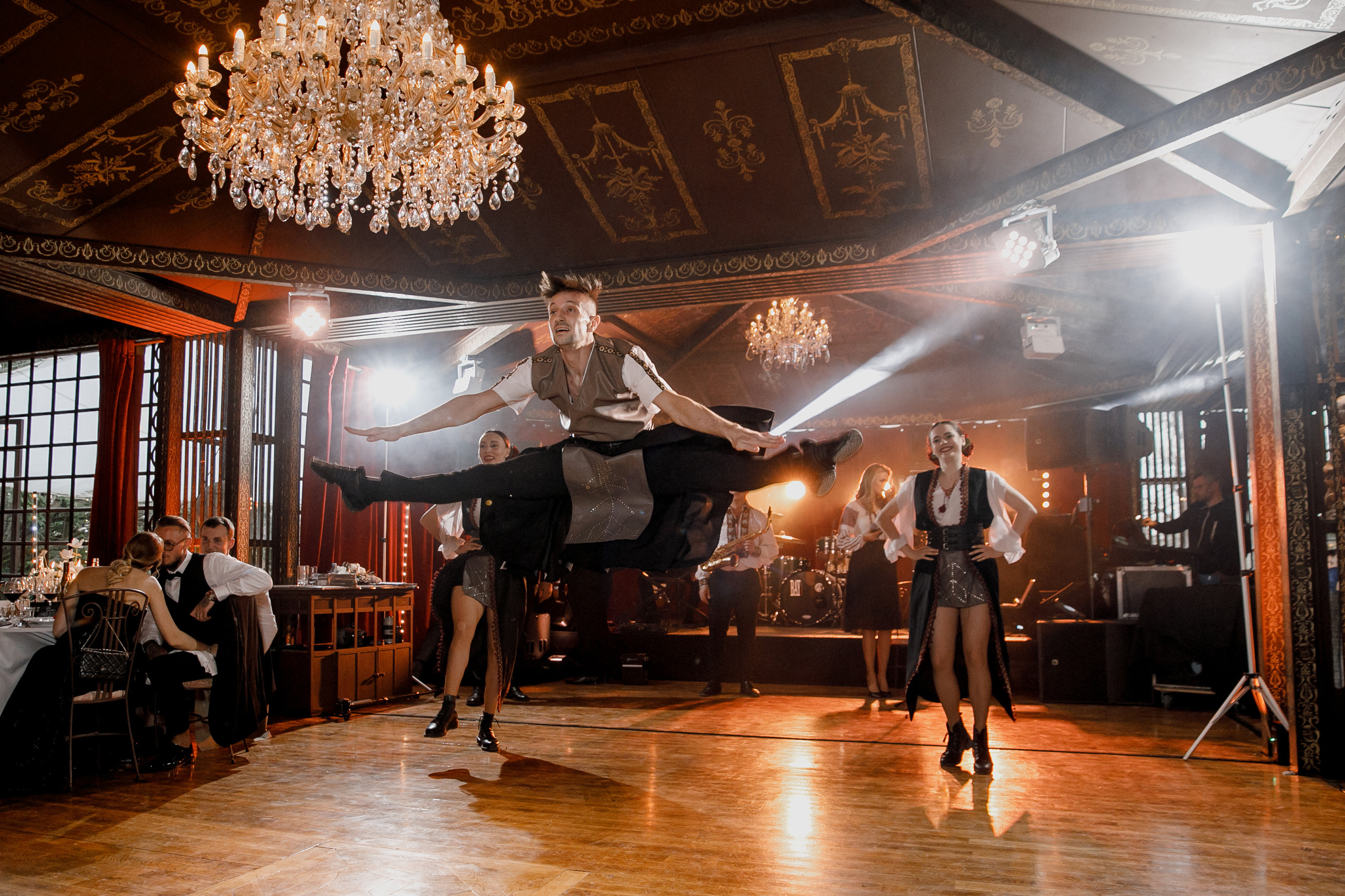 Chateau de Vallery France Cristian&Calina Wedding 2023. Iurkovski PHOTOGRAPHY in Europe. Luxury destination weddings and events